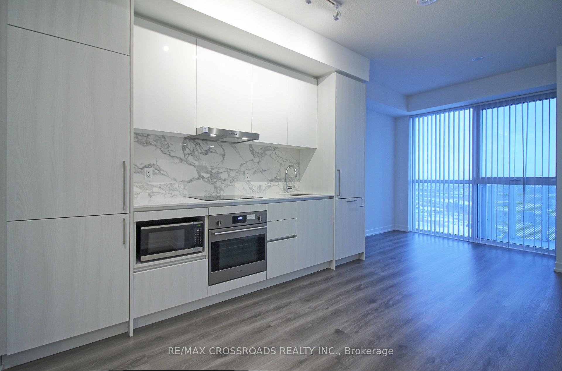 Photo 3 of Unit 907, 225 Commerce St Street, Vaughan, Vaughan Corporate Centre — HOMEH