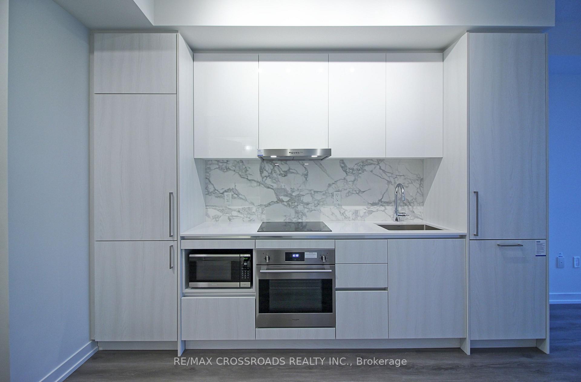 Photo 5 of Unit 907, 225 Commerce St Street, Vaughan, Vaughan Corporate Centre — HOMEH