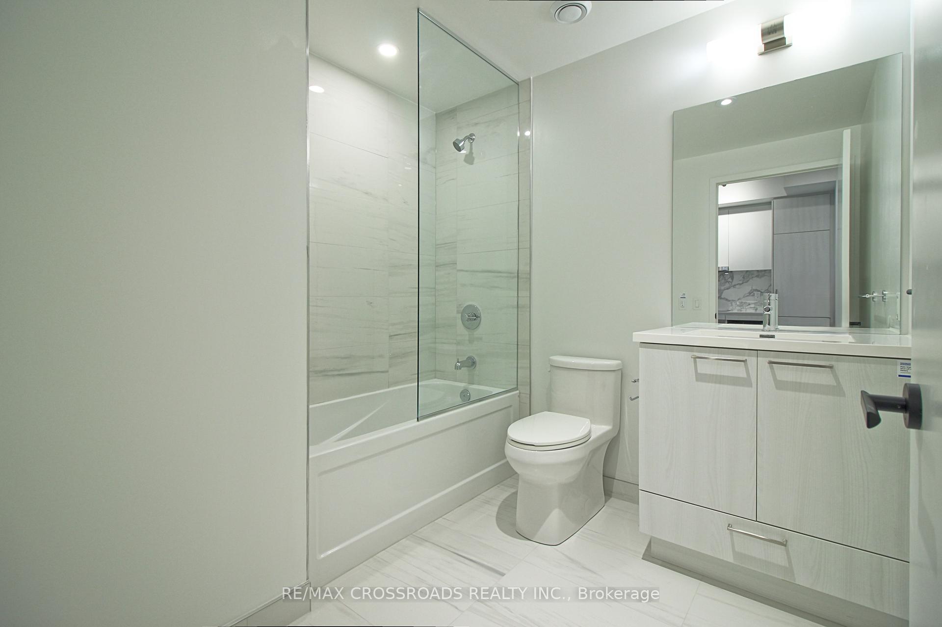 Photo 7 of Unit 907, 225 Commerce St Street, Vaughan, Vaughan Corporate Centre — HOMEH