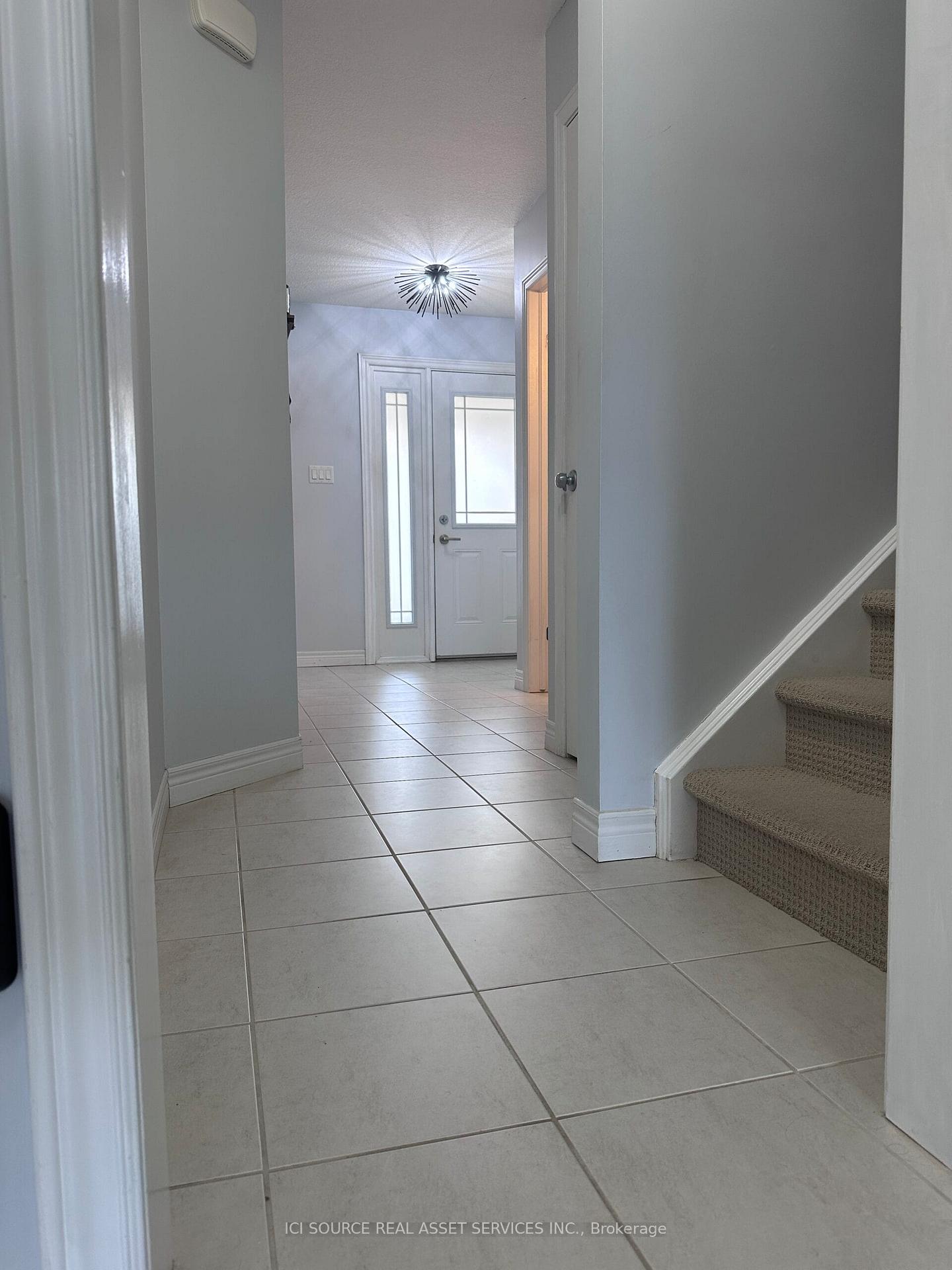 Photo 4 of 24 McCann Street, Guelph, Kortright East — HOMEH