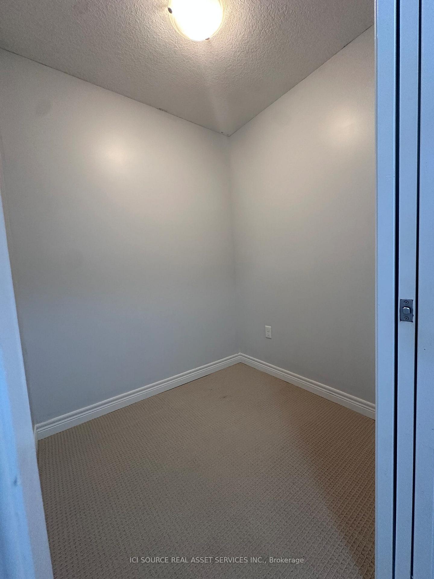 Photo 13 of 24 McCann Street, Guelph, Kortright East — HOMEH