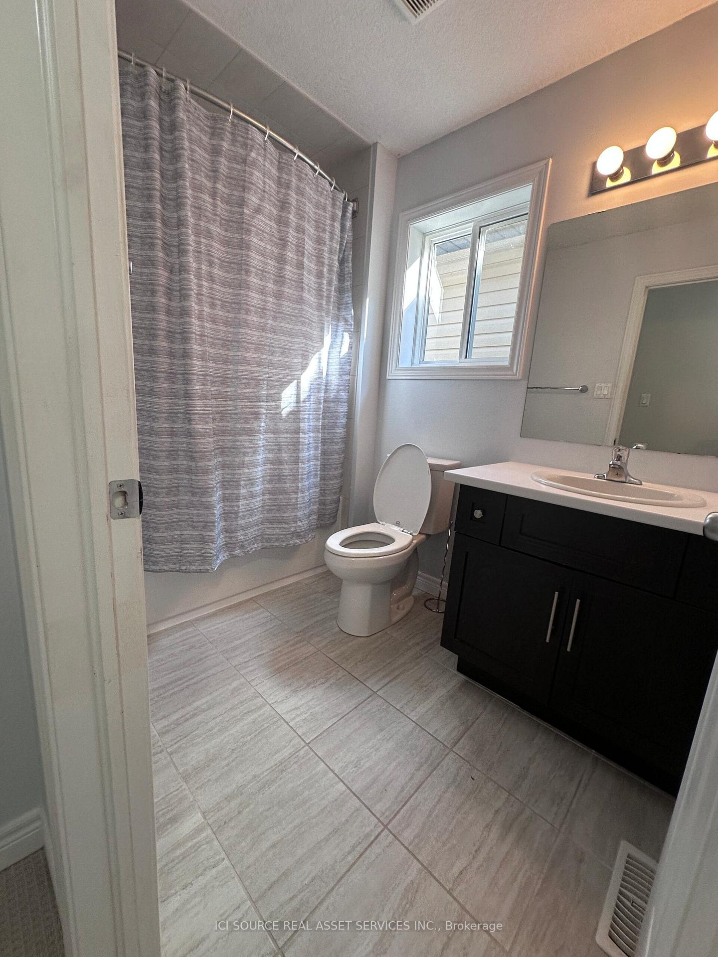Photo 14 of 24 McCann Street, Guelph, Kortright East — HOMEH
