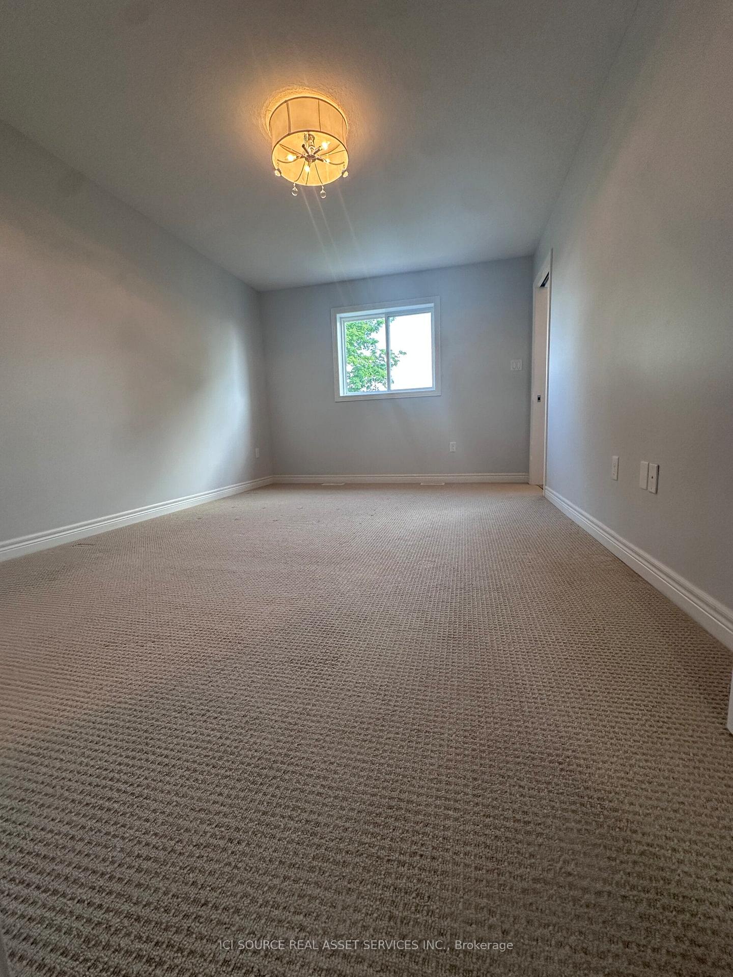 Photo 15 of 24 McCann Street, Guelph, Kortright East — HOMEH