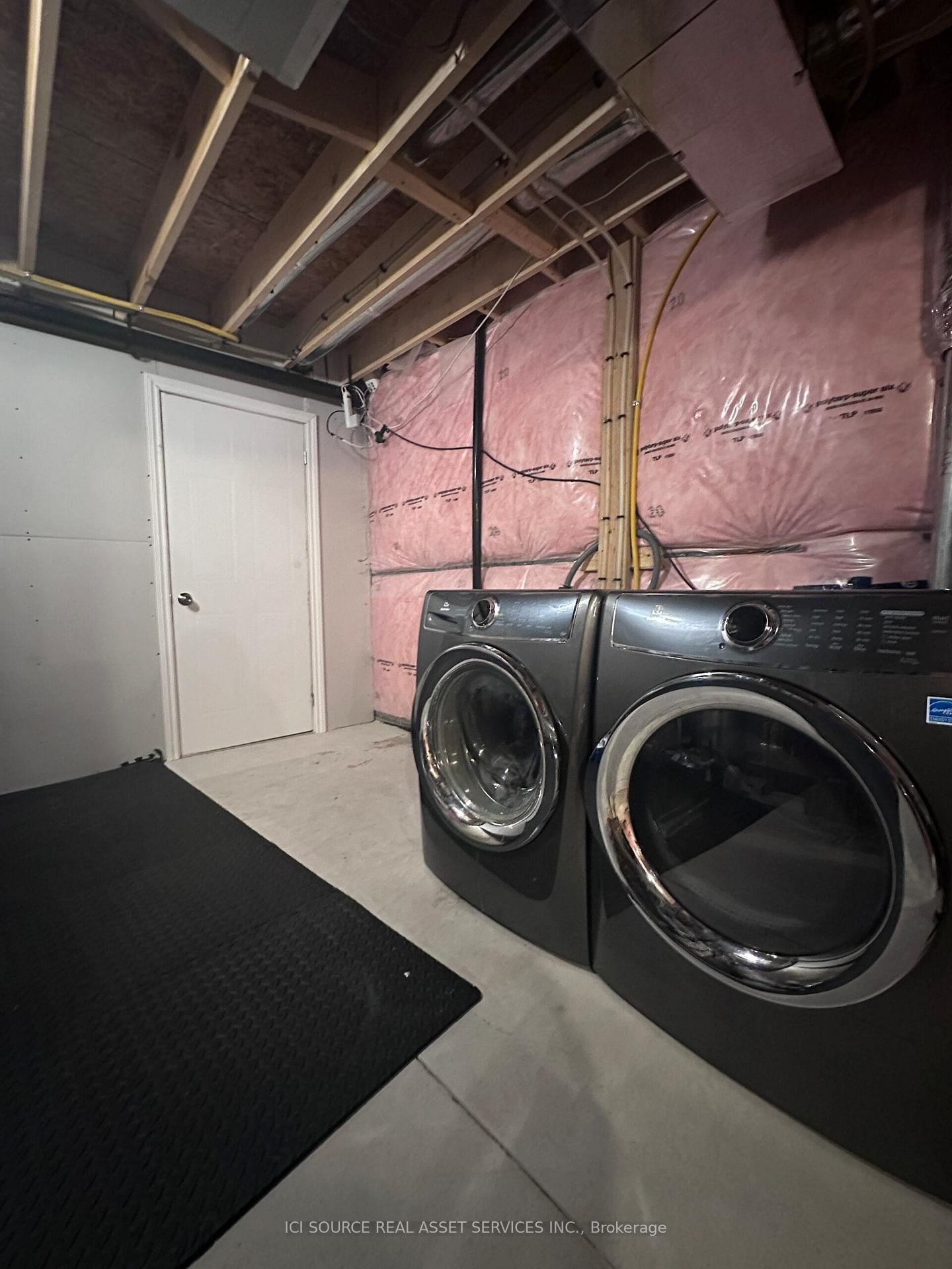 Photo 18 of 24 McCann Street, Guelph, Kortright East — HOMEH