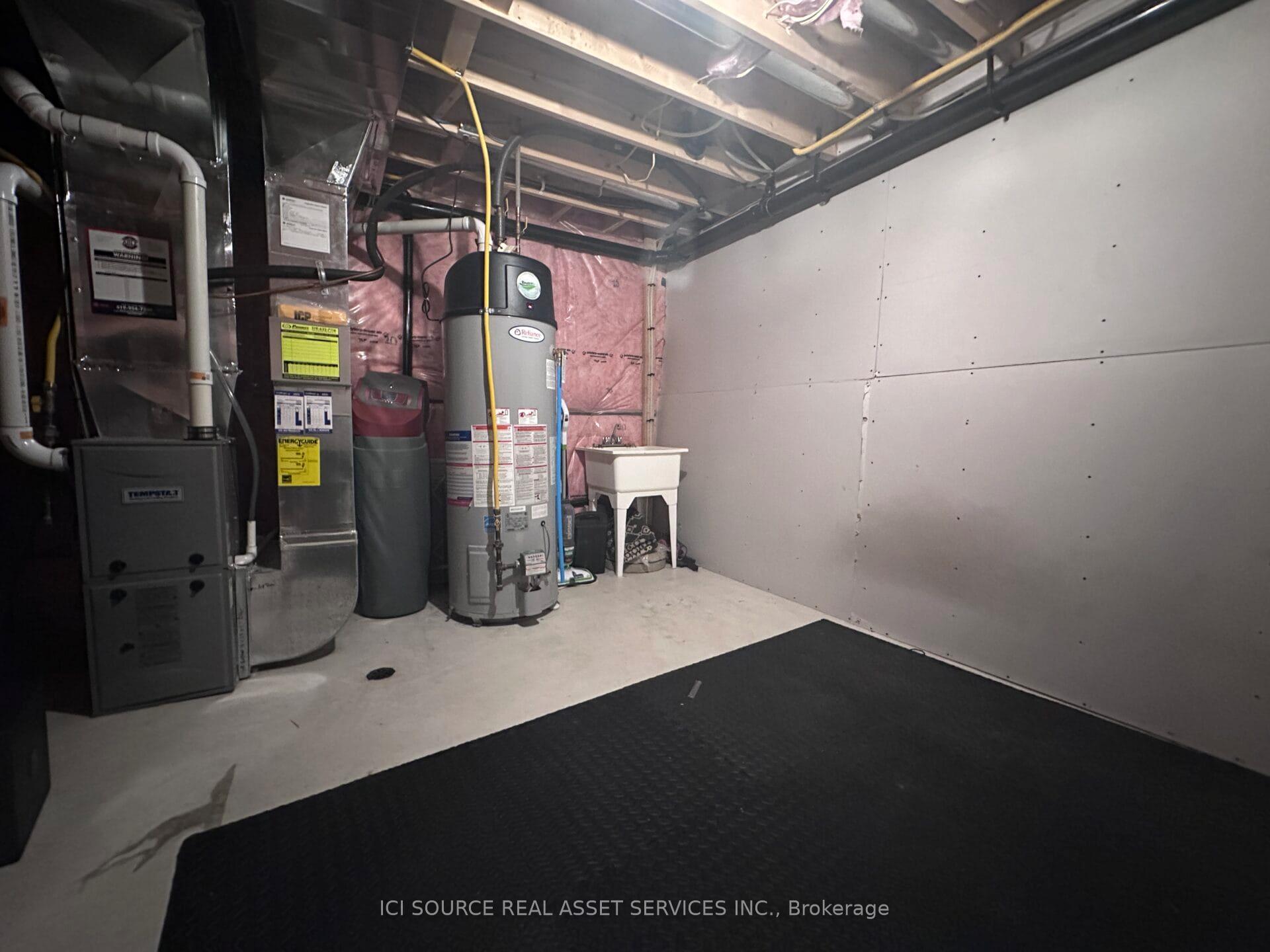 Photo 19 of 24 McCann Street, Guelph, Kortright East — HOMEH