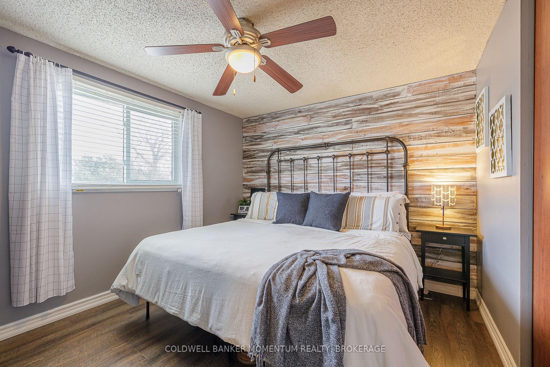 Photo 21 of 30 St. Hildas Court, St. Catharines, Haig — HOMEH
