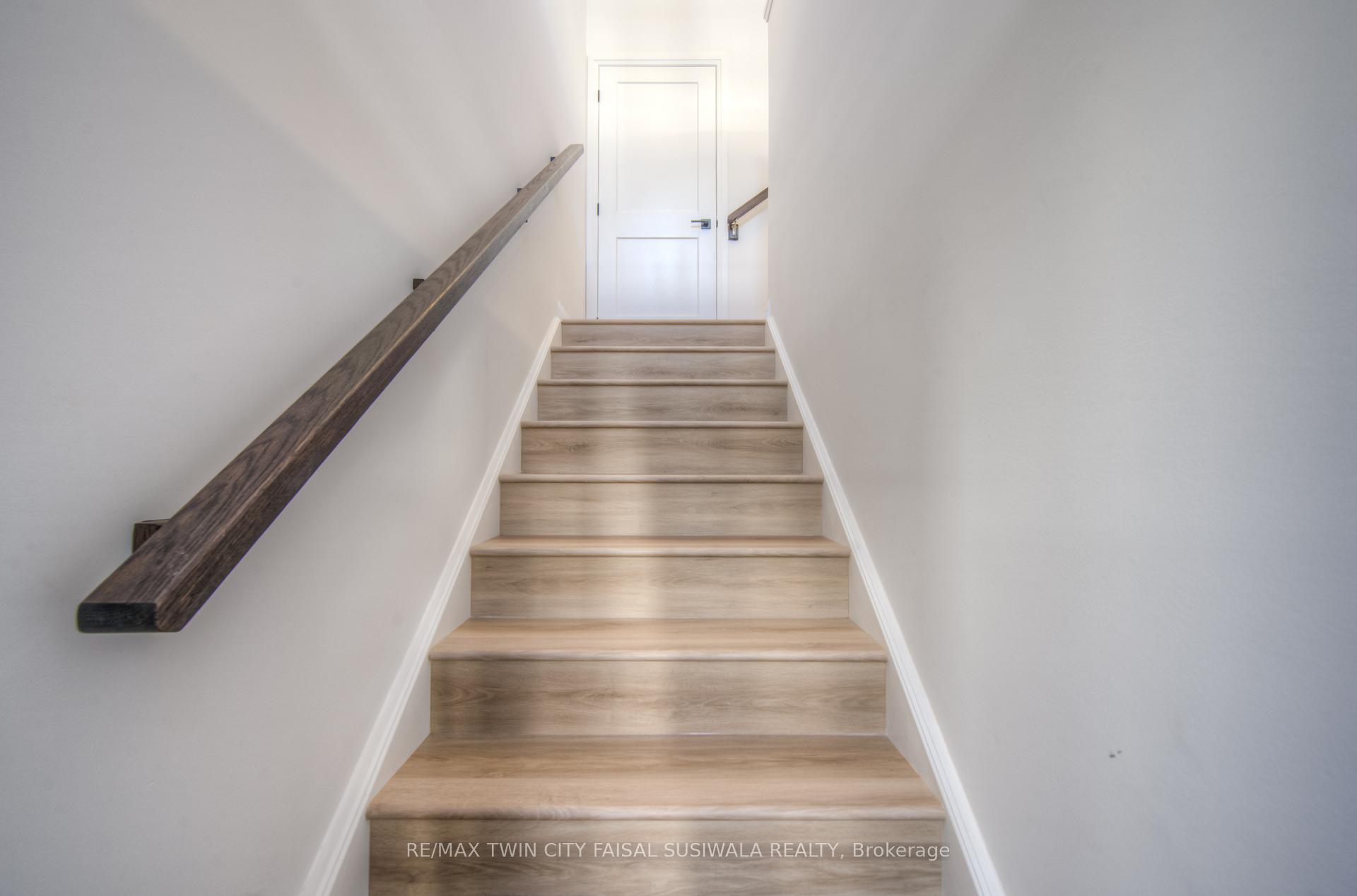 Photo 8 of Unit 82, 55 Tom Brown Drive, Brant, Paris — HOMEH