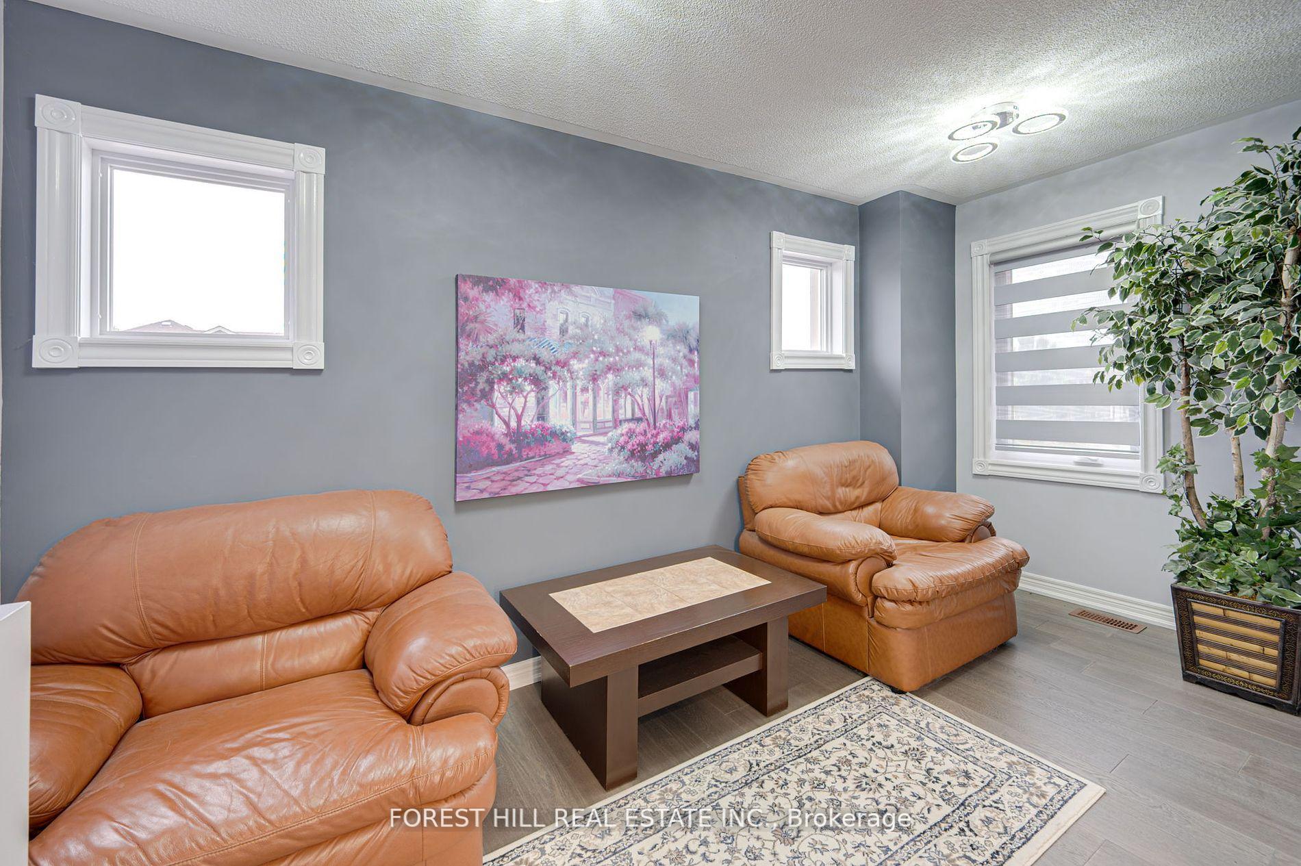 Photo 27 of 2 Reindeer Crescent N, Vaughan, Vellore Village — HOMEH