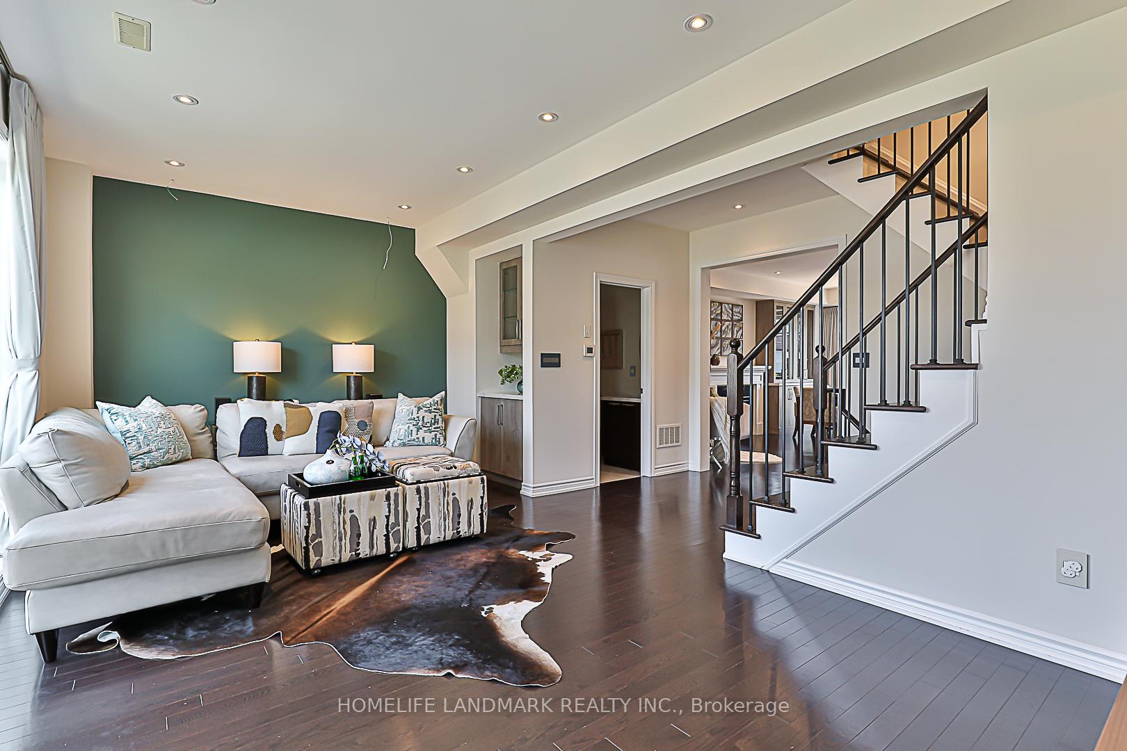 Photo 3 of 25 Breyworth Road, Markham, Victoria Square — HOMEH