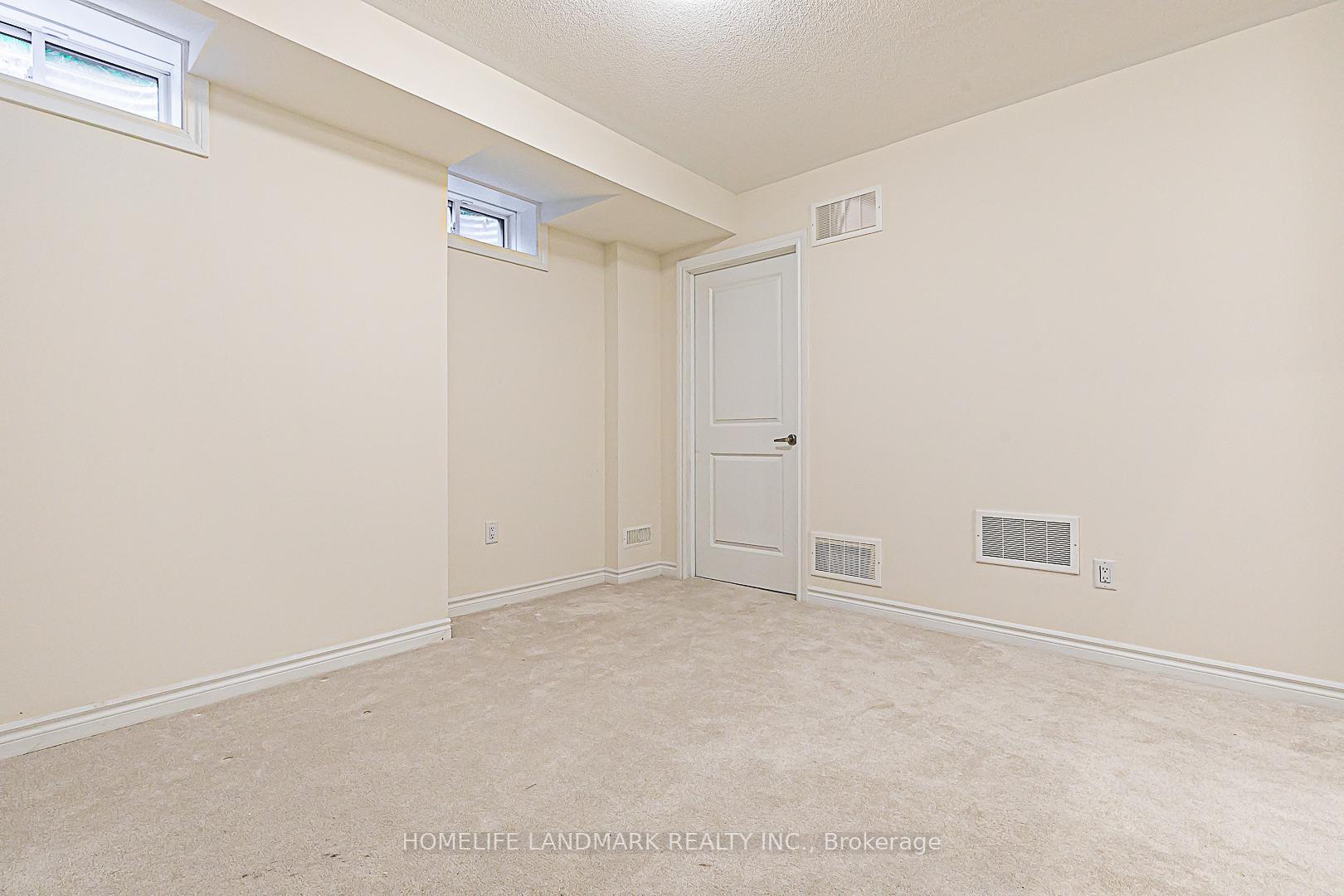 Photo 12 of 25 Breyworth Road, Markham, Victoria Square — HOMEH