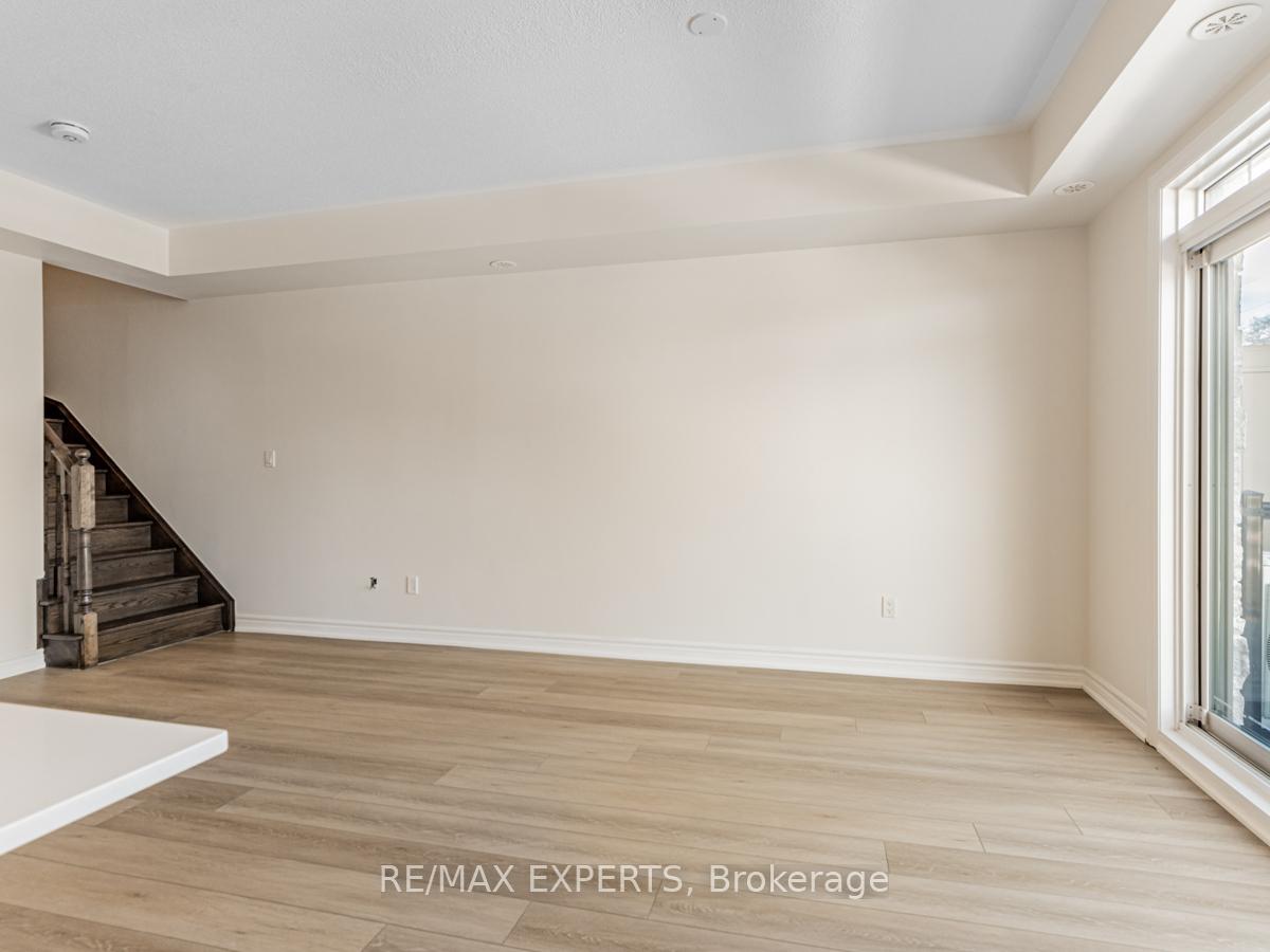 Photo 3 of Unit 303, 199 Pine Grove Road, Vaughan, Islington Woods — HOMEH