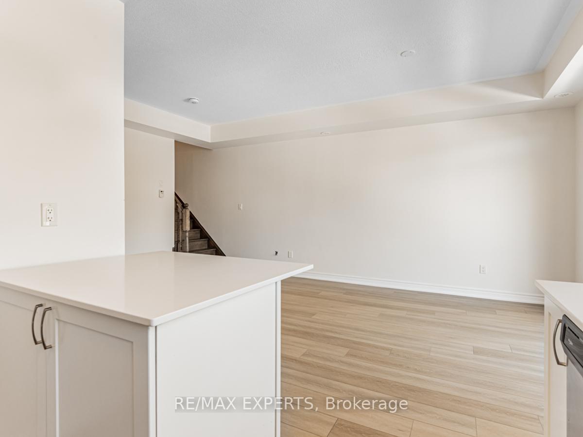 Photo 11 of Unit 303, 199 Pine Grove Road, Vaughan, Islington Woods — HOMEH