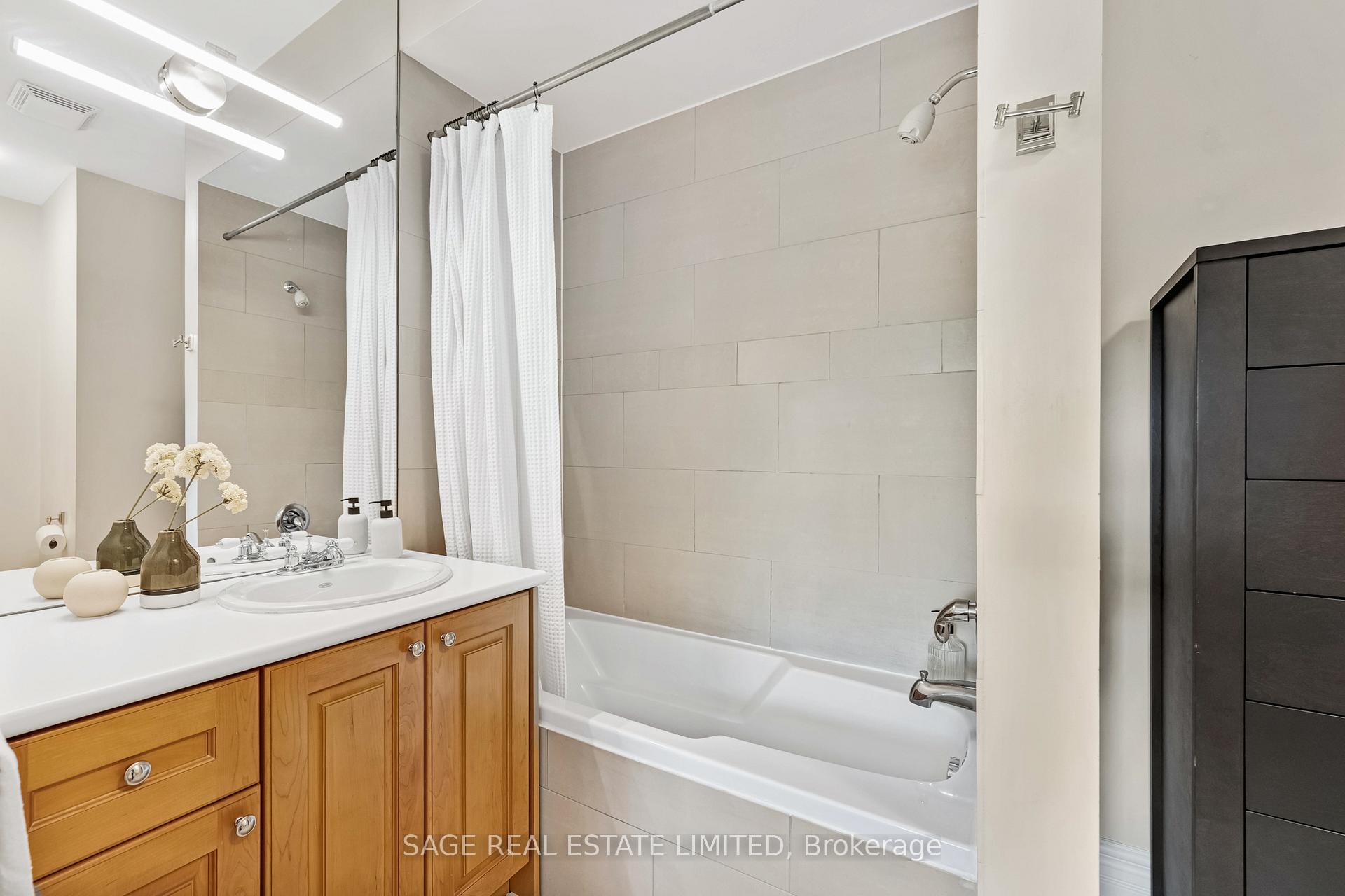 Photo 22 of 35 Thelma Avenue, Toronto, Forest Hill South — HOMEH