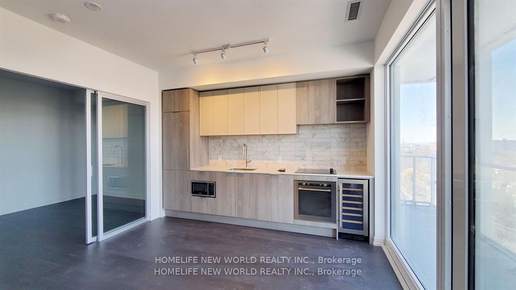 Photo 6 of Unit 1712, 2020 Bathurst Street, Toronto, Humewood-Cedarvale — HOMEH