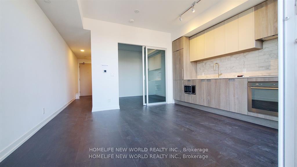 Photo 4 of Unit 1712, 2020 Bathurst Street, Toronto, Humewood-Cedarvale — HOMEH
