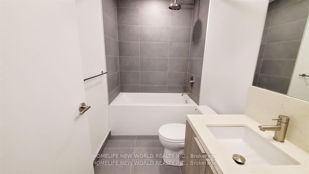 Photo 3 of Unit 1712, 2020 Bathurst Street, Toronto, Humewood-Cedarvale — HOMEH