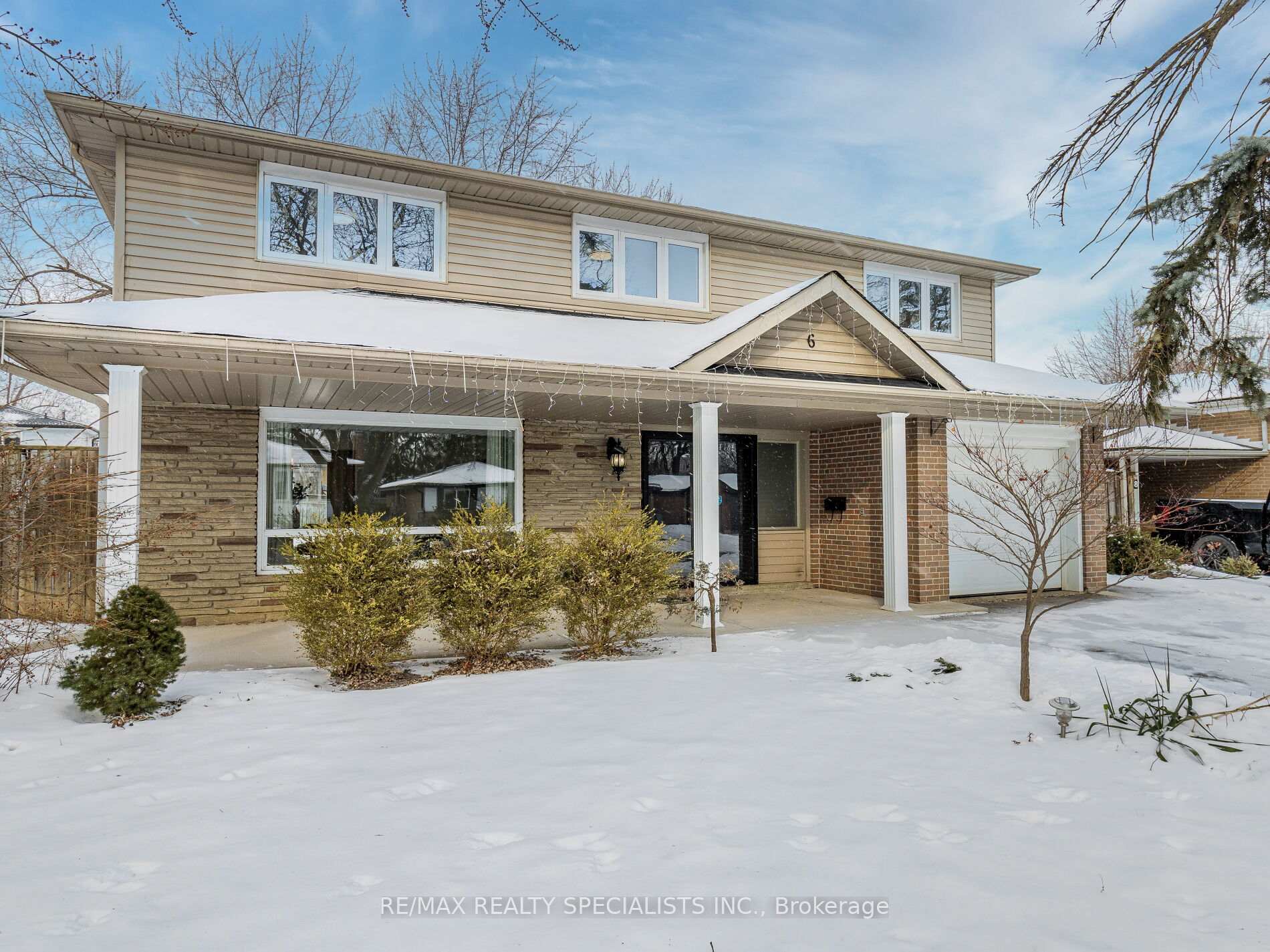 Front of 6 Norval Crescent