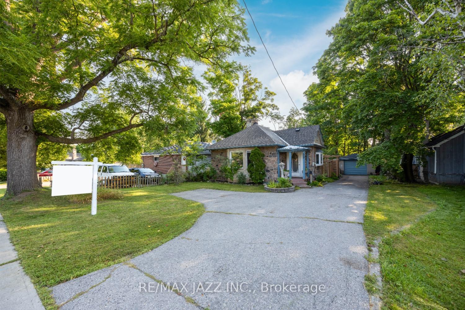 Photo 1 of 59 Harmony Road N, Oshawa, Eastdale — HOMEH