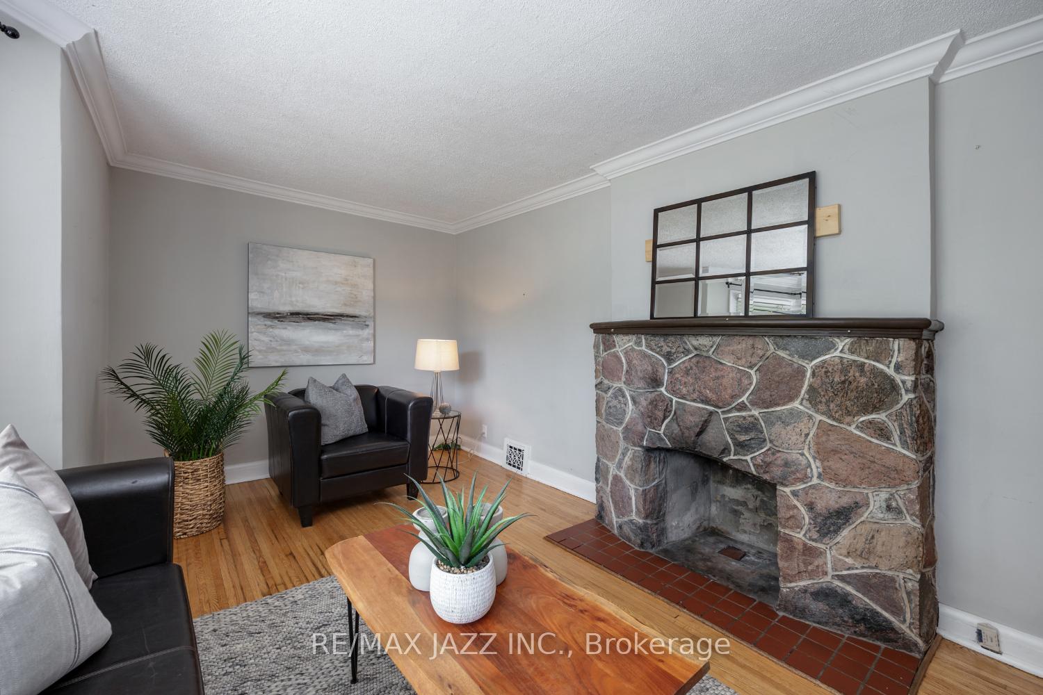 Photo 7 of 59 Harmony Road N, Oshawa, Eastdale — HOMEH