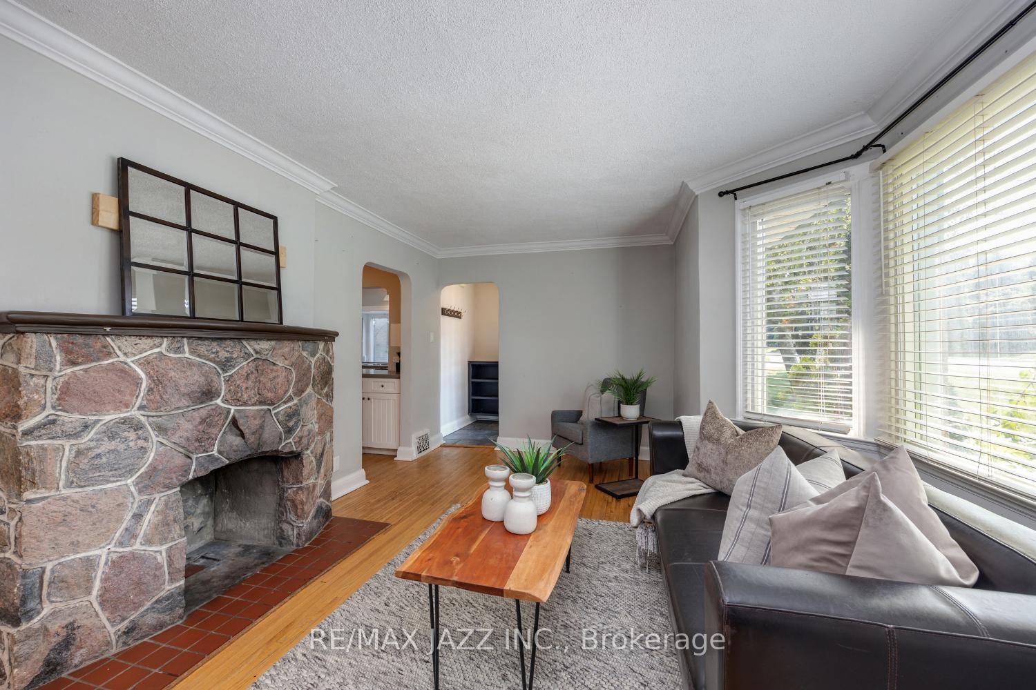 Photo 14 of 59 Harmony Road N, Oshawa, Eastdale — HOMEH