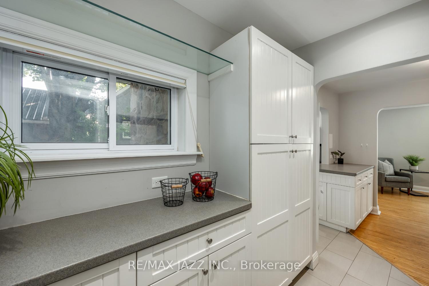 Photo 9 of 59 Harmony Road N, Oshawa, Eastdale — HOMEH