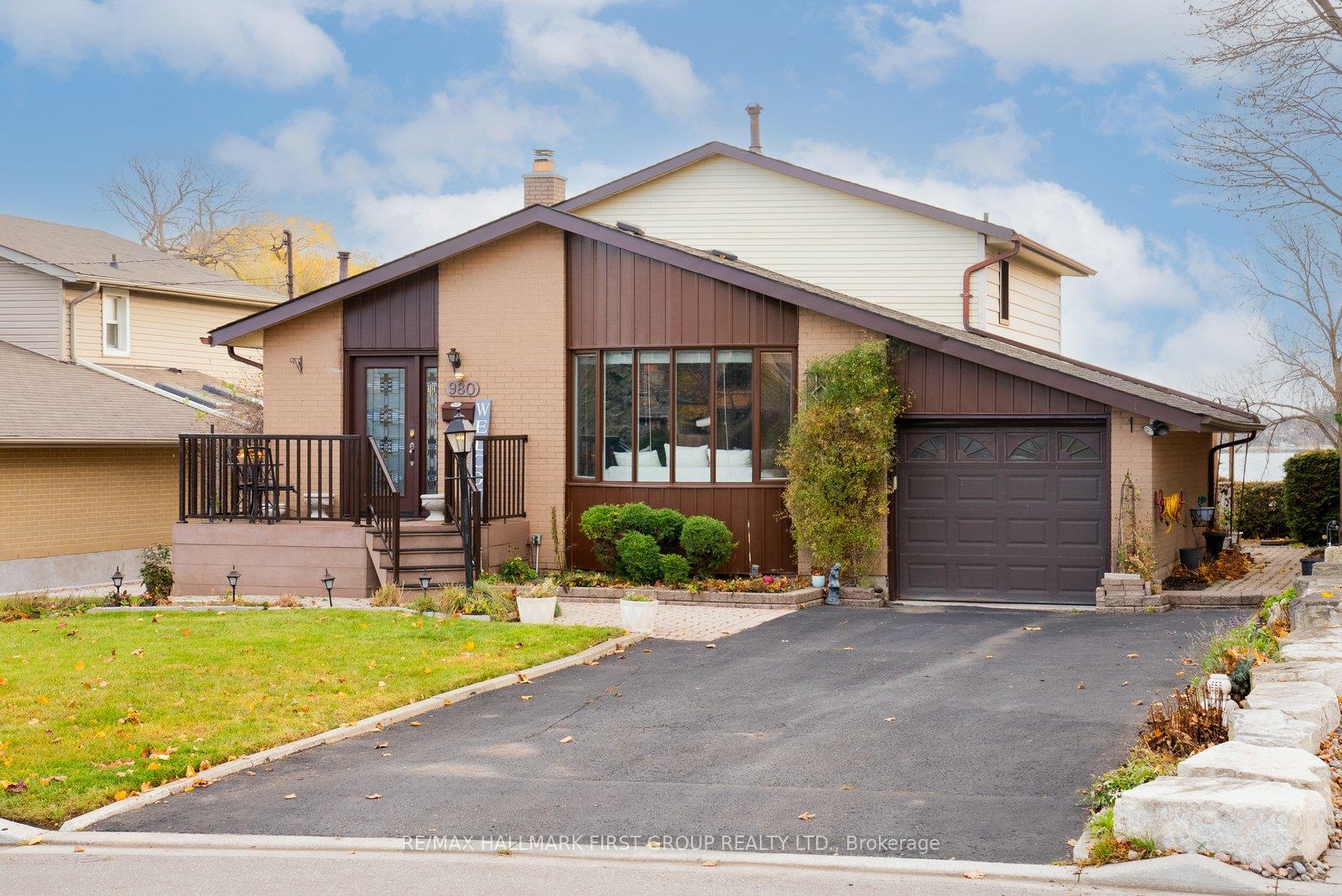 Photo 1 of 980 Essa Crescent, Pickering, West Shore — HOMEH