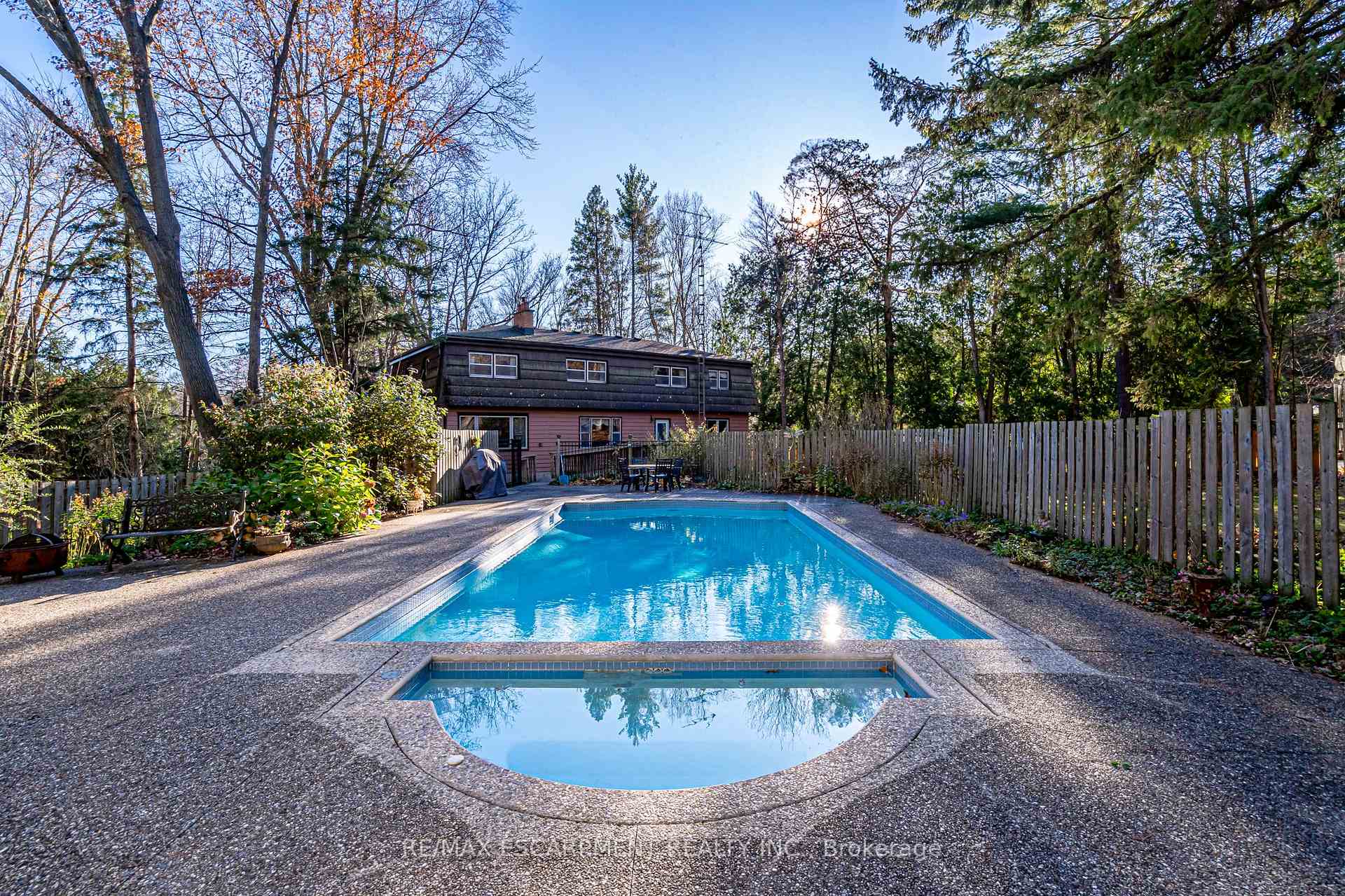 Photo 6 of 1055 Governors Road, Hamilton, Rural Dundas — HOMEH