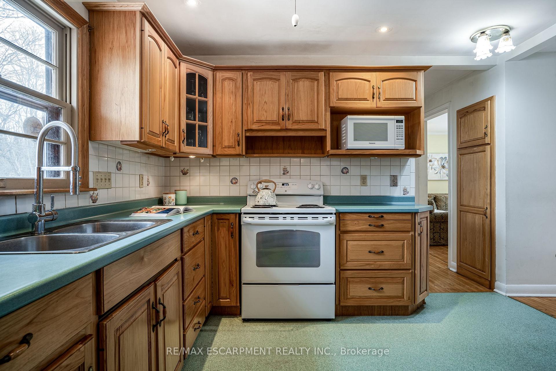 Photo 19 of 1055 Governors Road, Hamilton, Rural Dundas — HOMEH