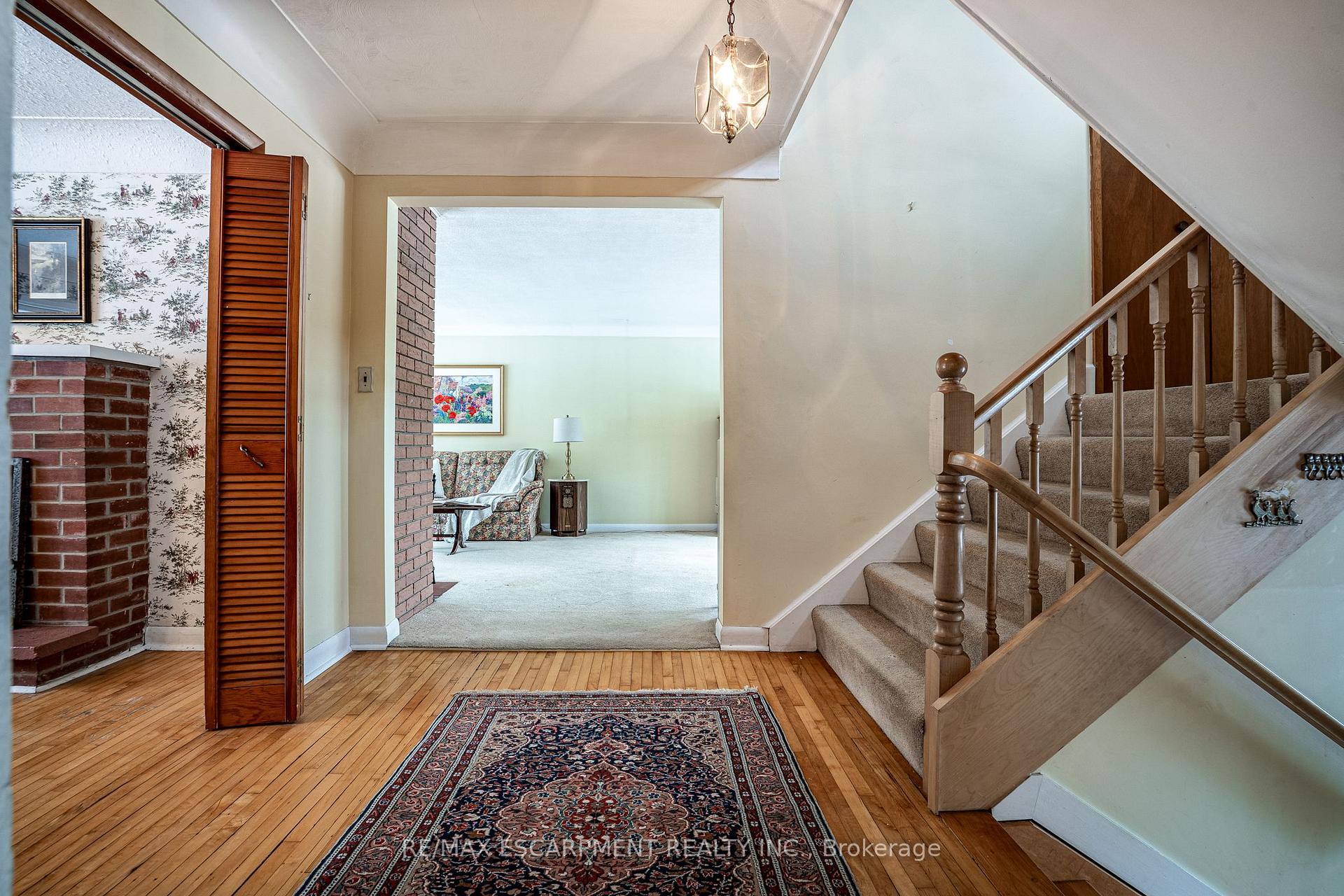 Photo 11 of 1055 Governors Road, Hamilton, Rural Dundas — HOMEH