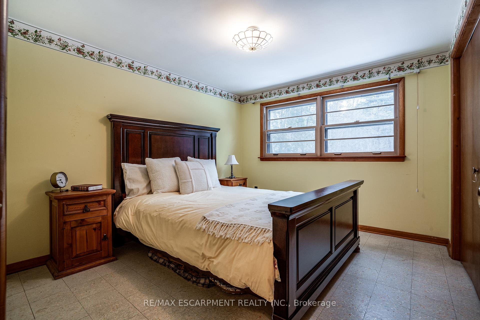 Photo 23 of 1055 Governors Road, Hamilton, Rural Dundas — HOMEH
