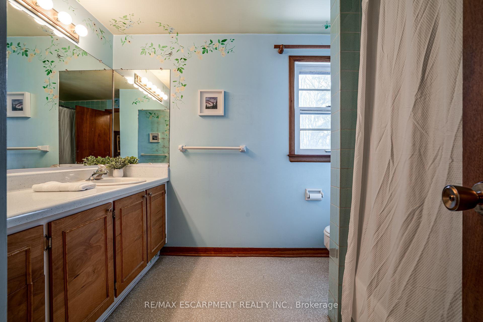Photo 30 of 1055 Governors Road, Hamilton, Rural Dundas — HOMEH