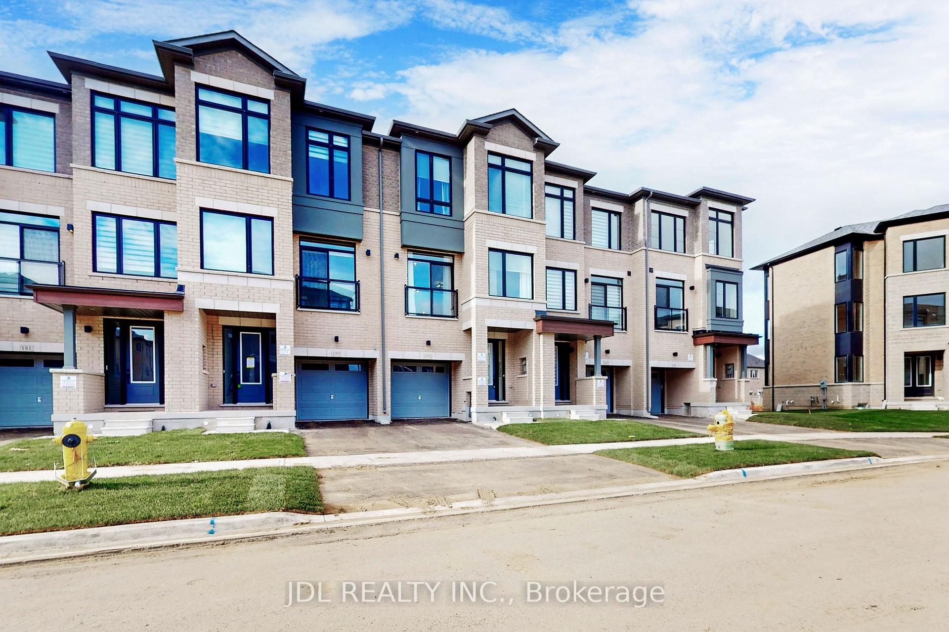 Photo 1 of 173 Tennant Circle, Vaughan, Vellore Village — HOMEH