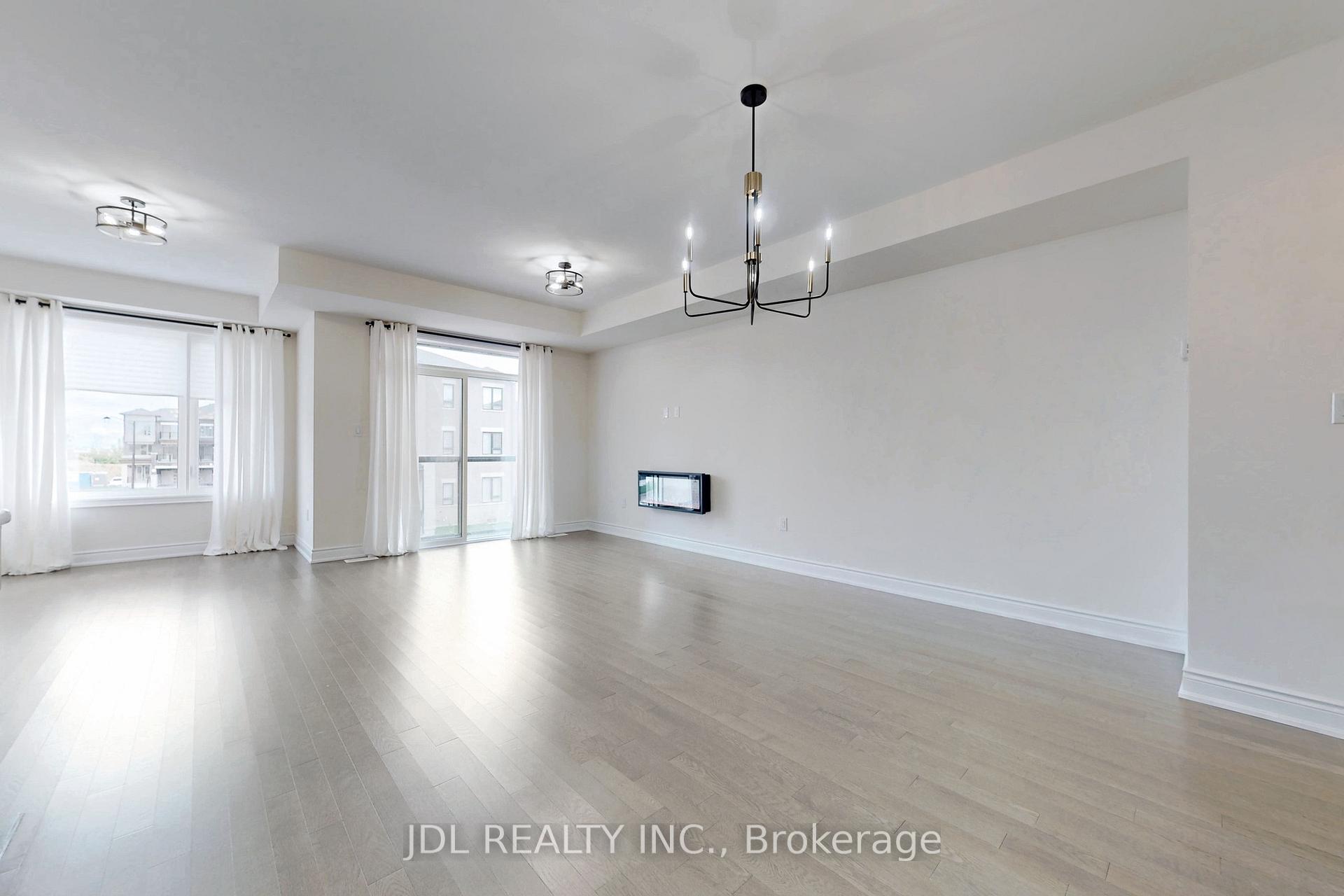 Photo 20 of 173 Tennant Circle, Vaughan, Vellore Village — HOMEH