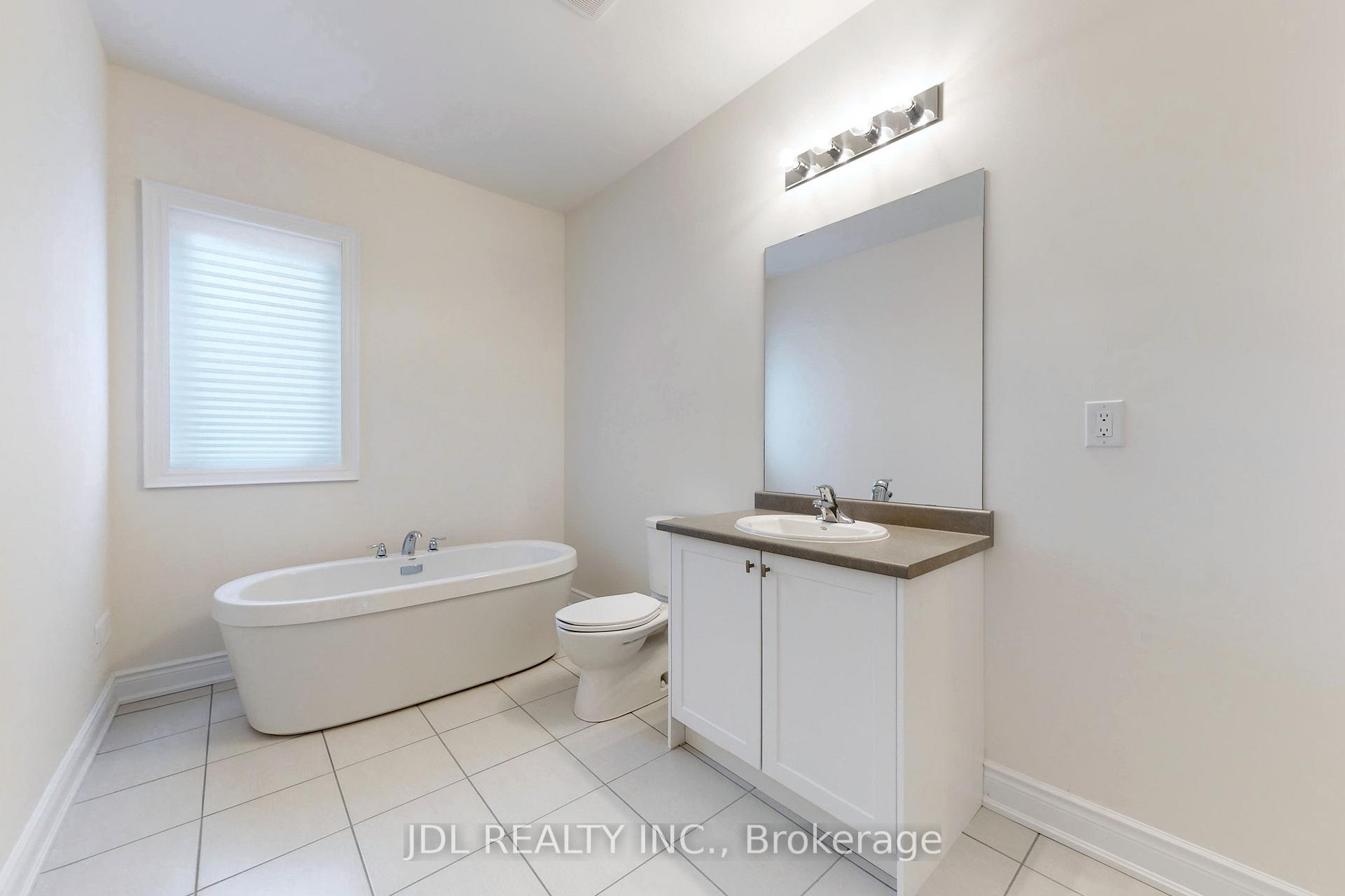 Photo 10 of 173 Tennant Circle, Vaughan, Vellore Village — HOMEH