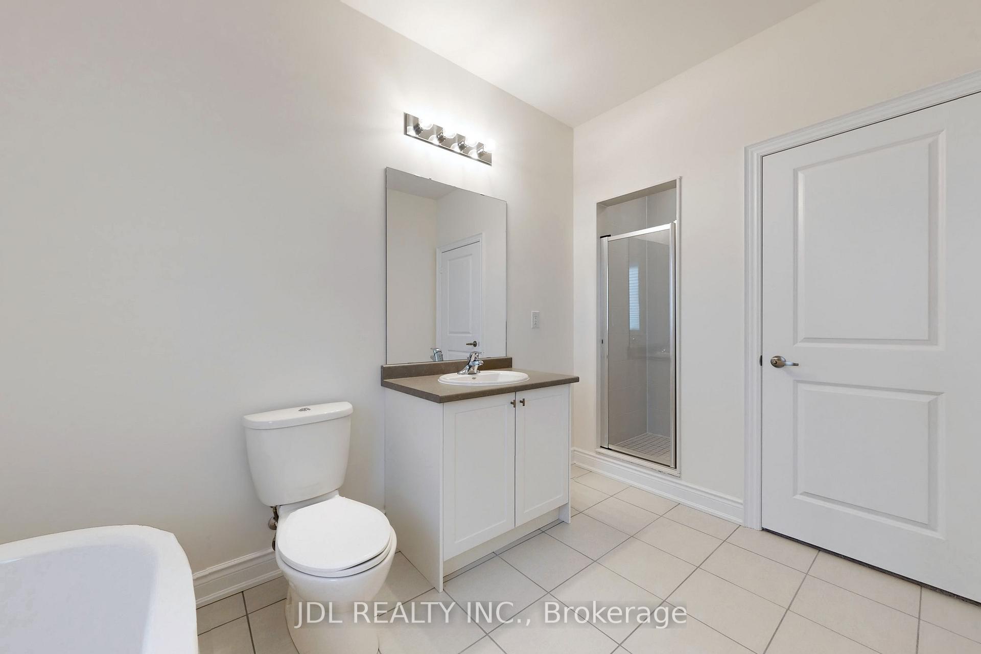 Photo 33 of 173 Tennant Circle, Vaughan, Vellore Village — HOMEH
