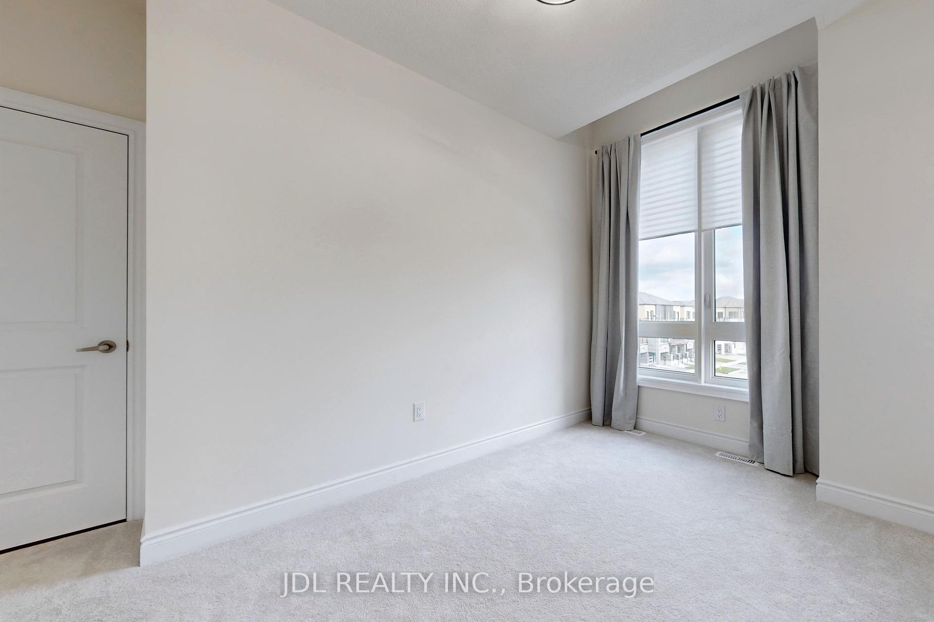 Photo 30 of 173 Tennant Circle, Vaughan, Vellore Village — HOMEH
