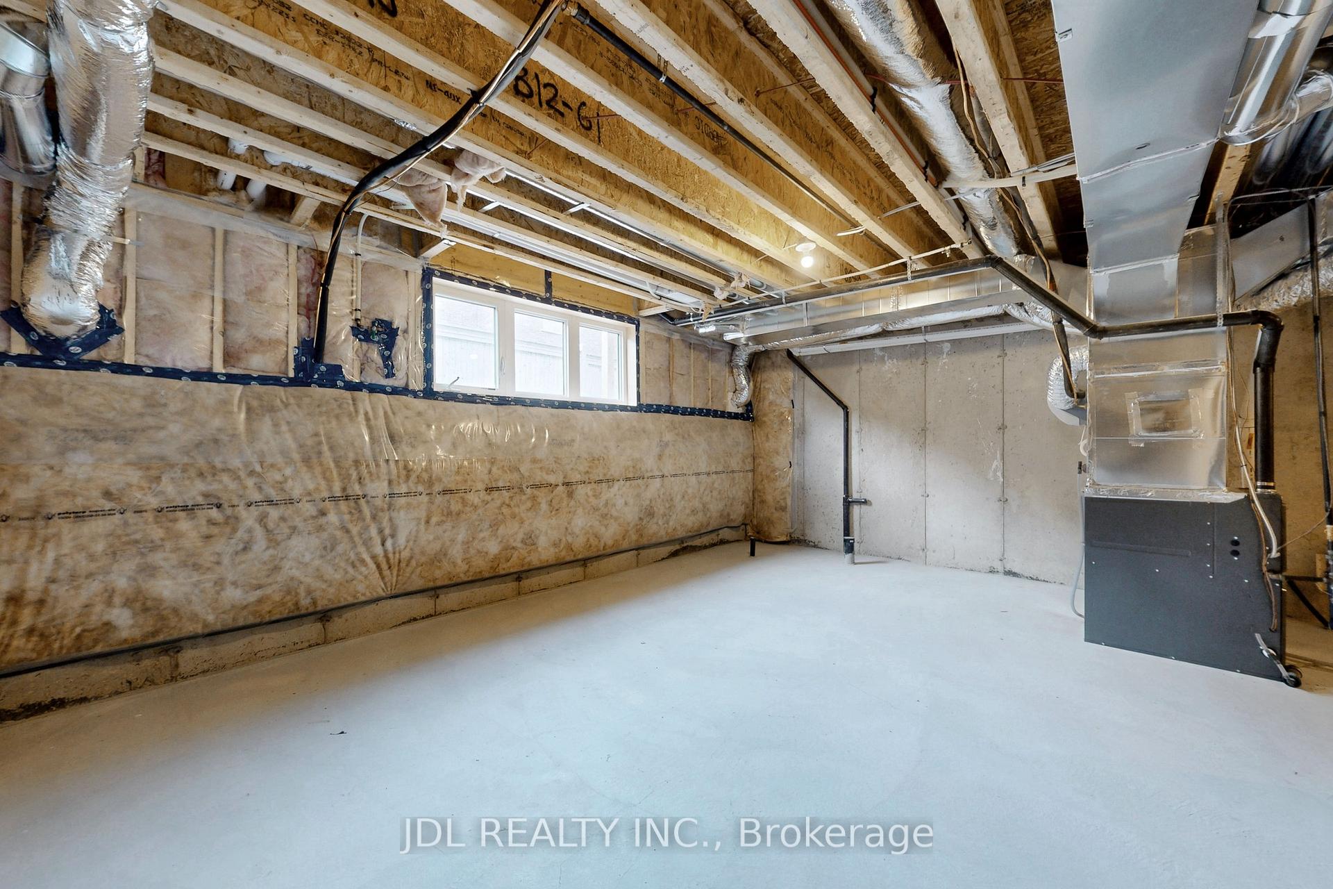 Photo 35 of 173 Tennant Circle, Vaughan, Vellore Village — HOMEH