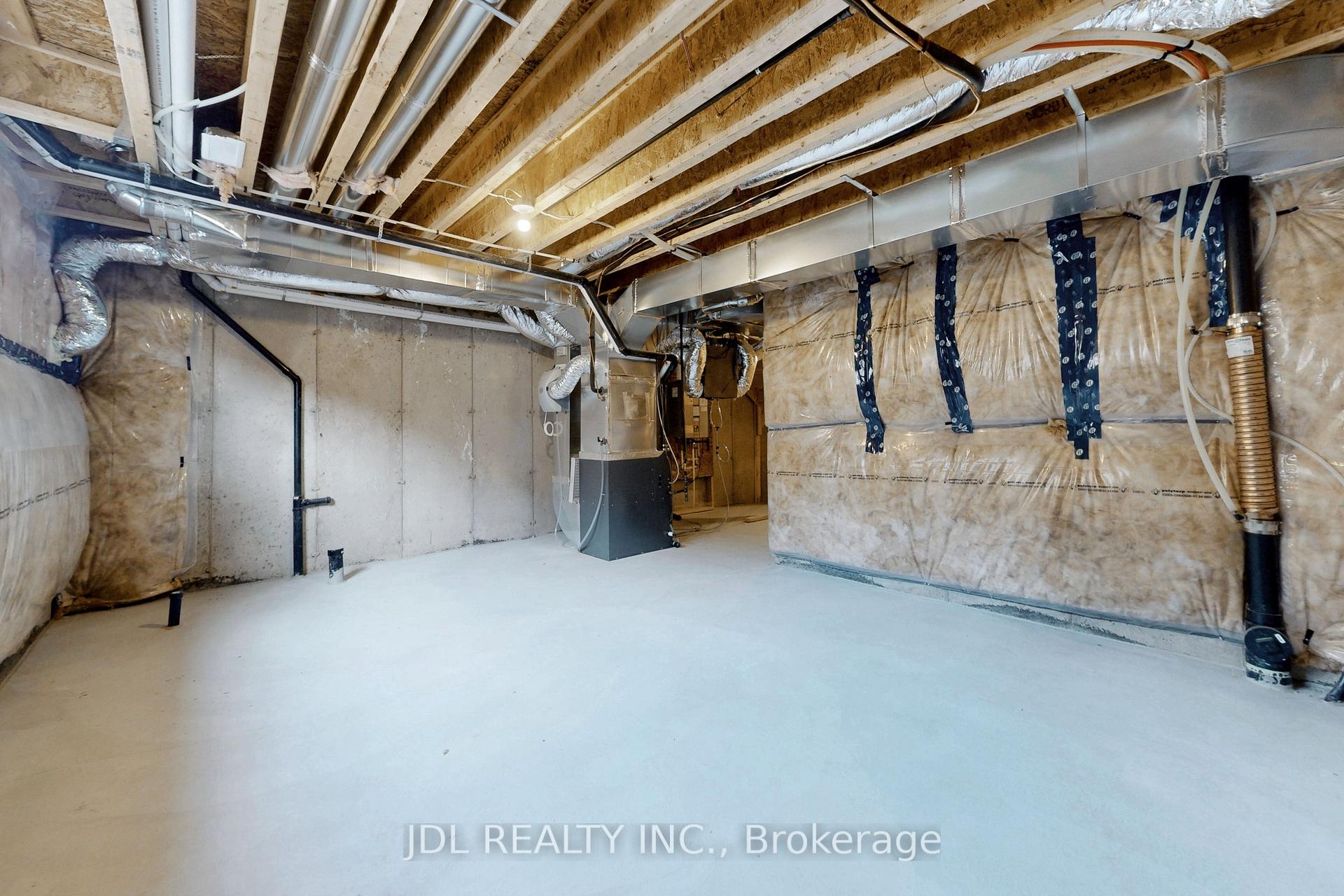 Photo 36 of 173 Tennant Circle, Vaughan, Vellore Village — HOMEH