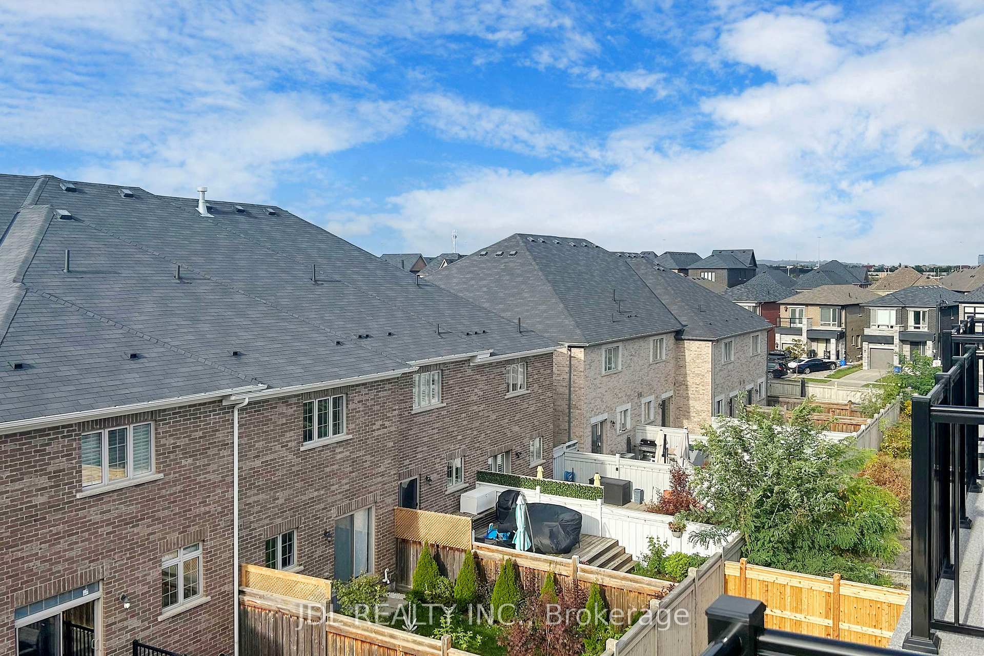 Photo 37 of 173 Tennant Circle, Vaughan, Vellore Village — HOMEH