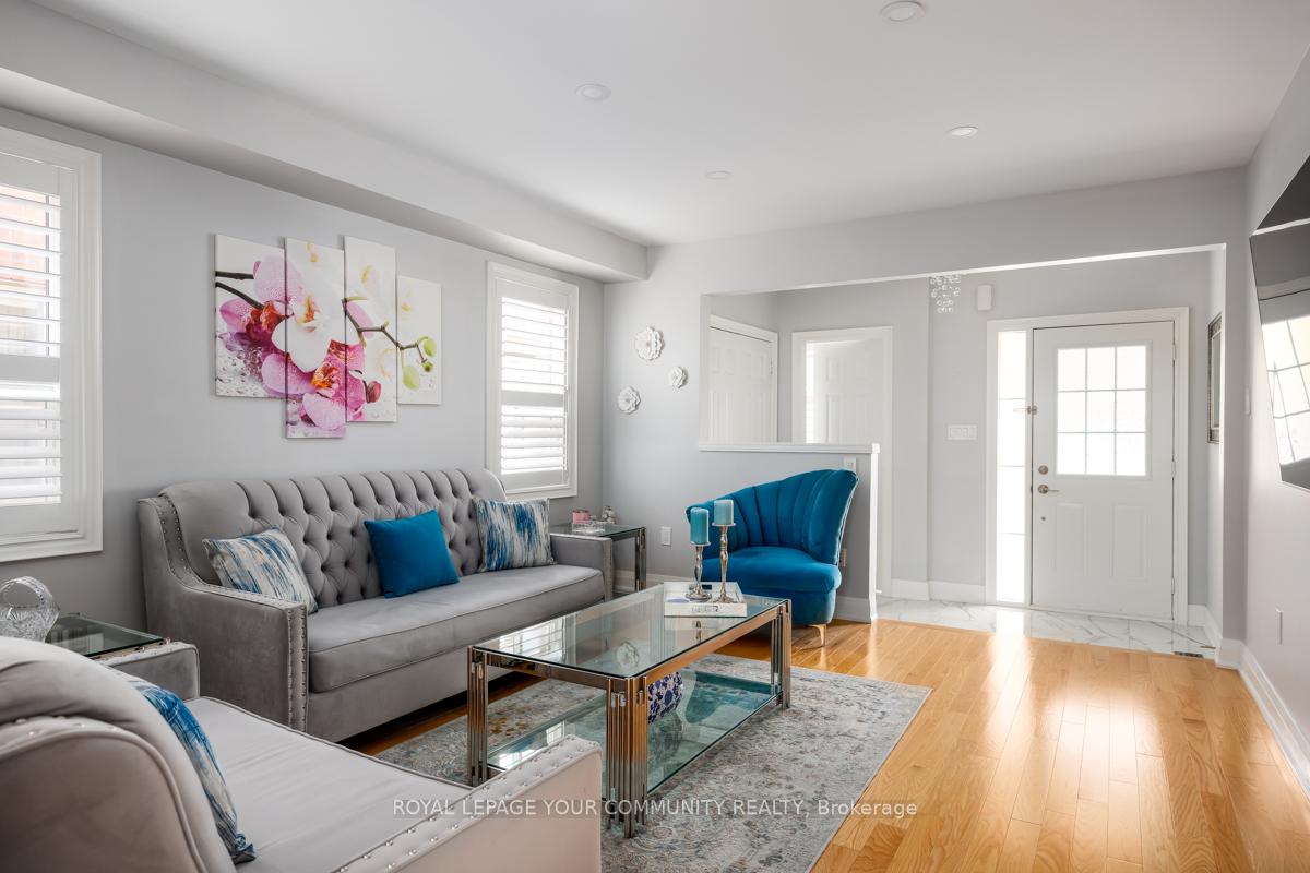 Photo 7 of 35 rosario Drive, Vaughan, Vellore Village — HOMEH