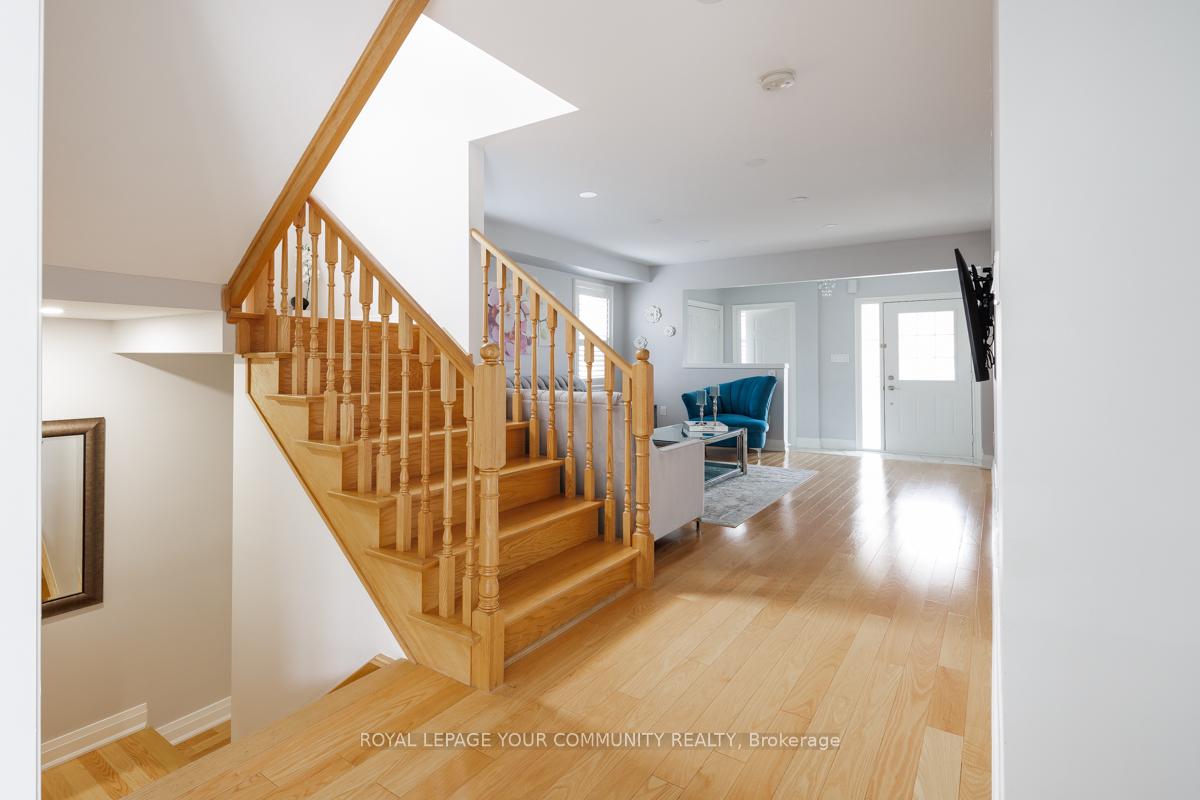 Photo 18 of 35 rosario Drive, Vaughan, Vellore Village — HOMEH