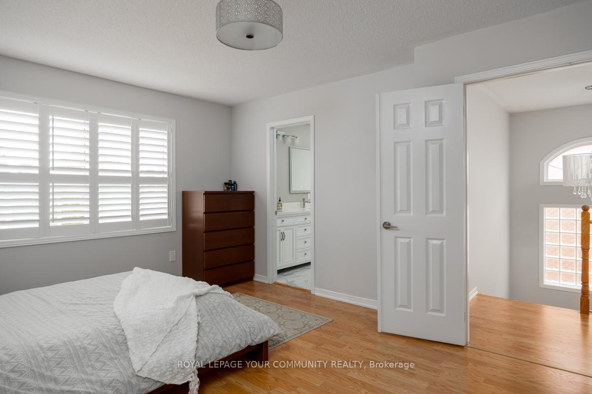 Photo 8 of 35 rosario Drive, Vaughan, Vellore Village — HOMEH