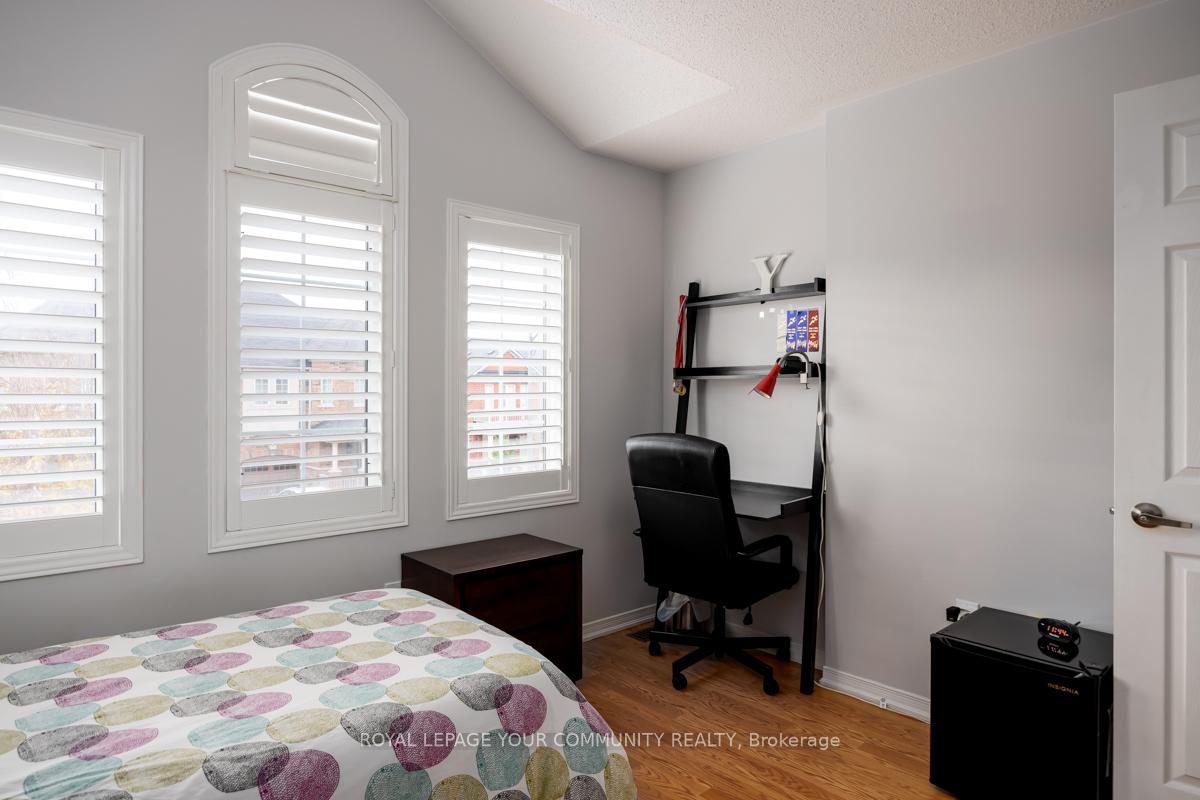 Photo 13 of 35 rosario Drive, Vaughan, Vellore Village — HOMEH