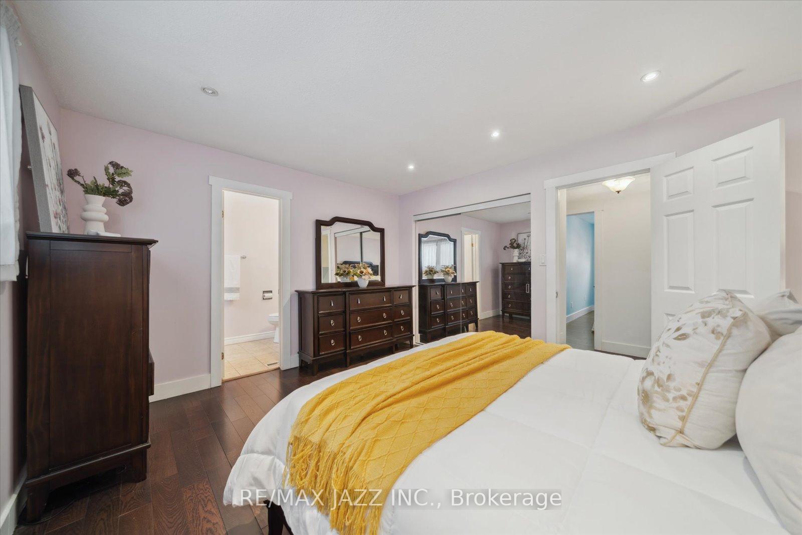 Photo 9 of 12 Glenabbey Drive, Clarington, Courtice — HOMEH