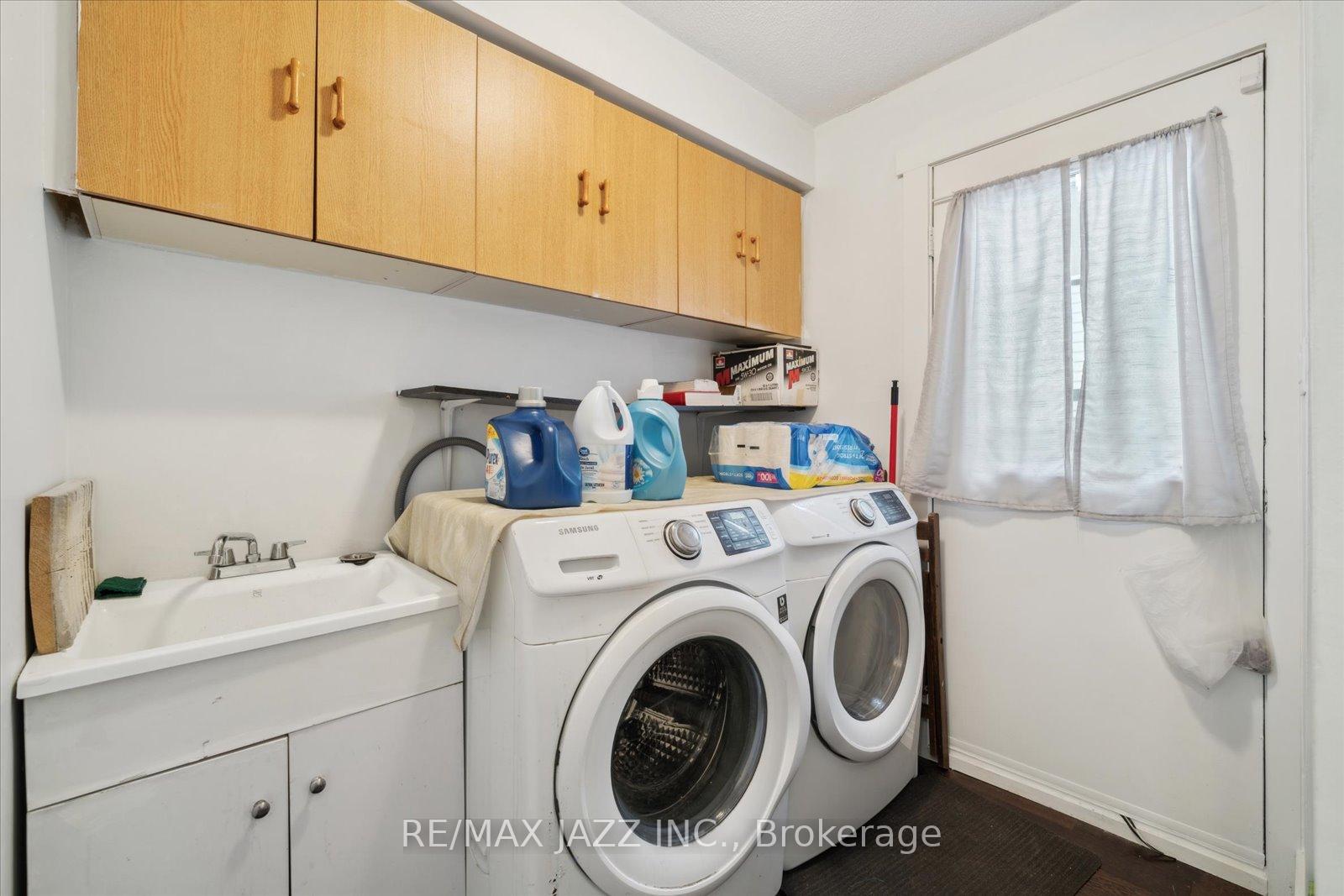 Photo 24 of 12 Glenabbey Drive, Clarington, Courtice — HOMEH