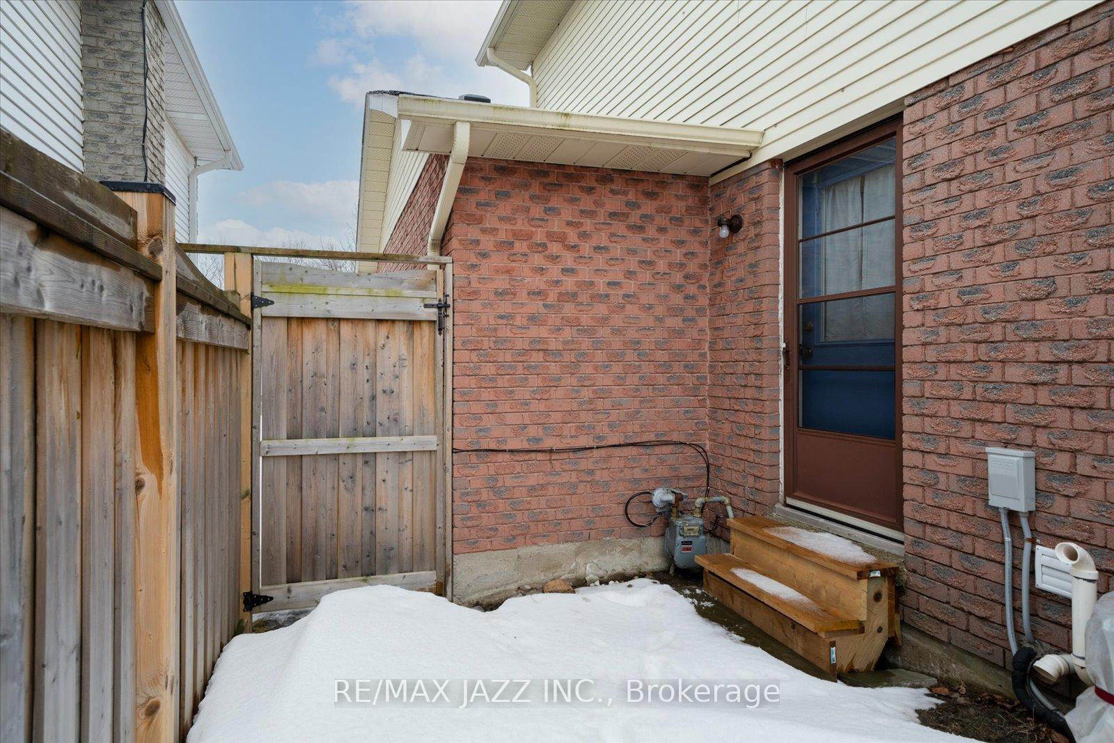 Photo 29 of 12 Glenabbey Drive, Clarington, Courtice — HOMEH