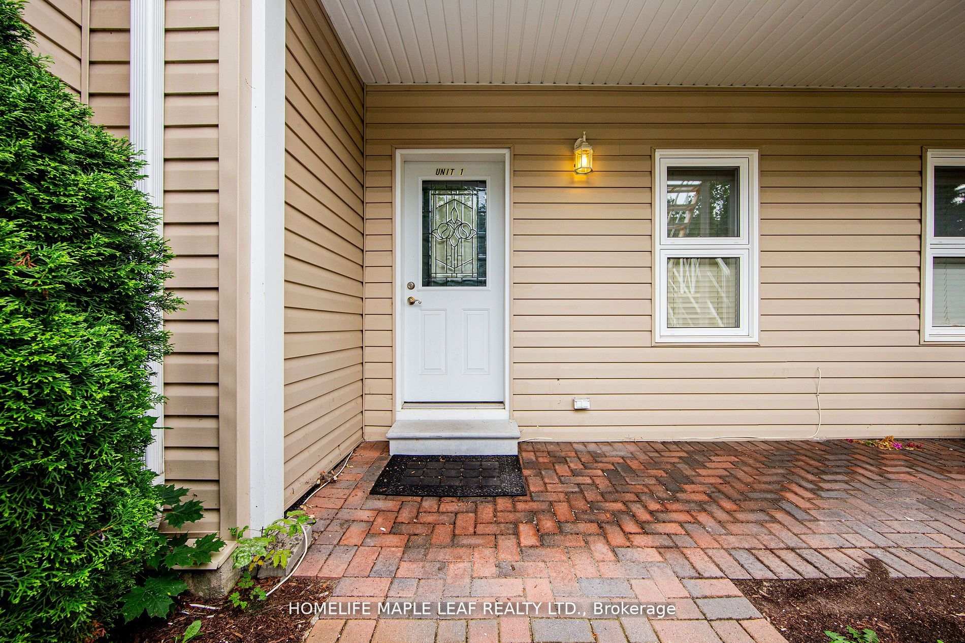 Photo 8 of 24-26 Temperance Street, Caledon, Bolton West — HOMEH