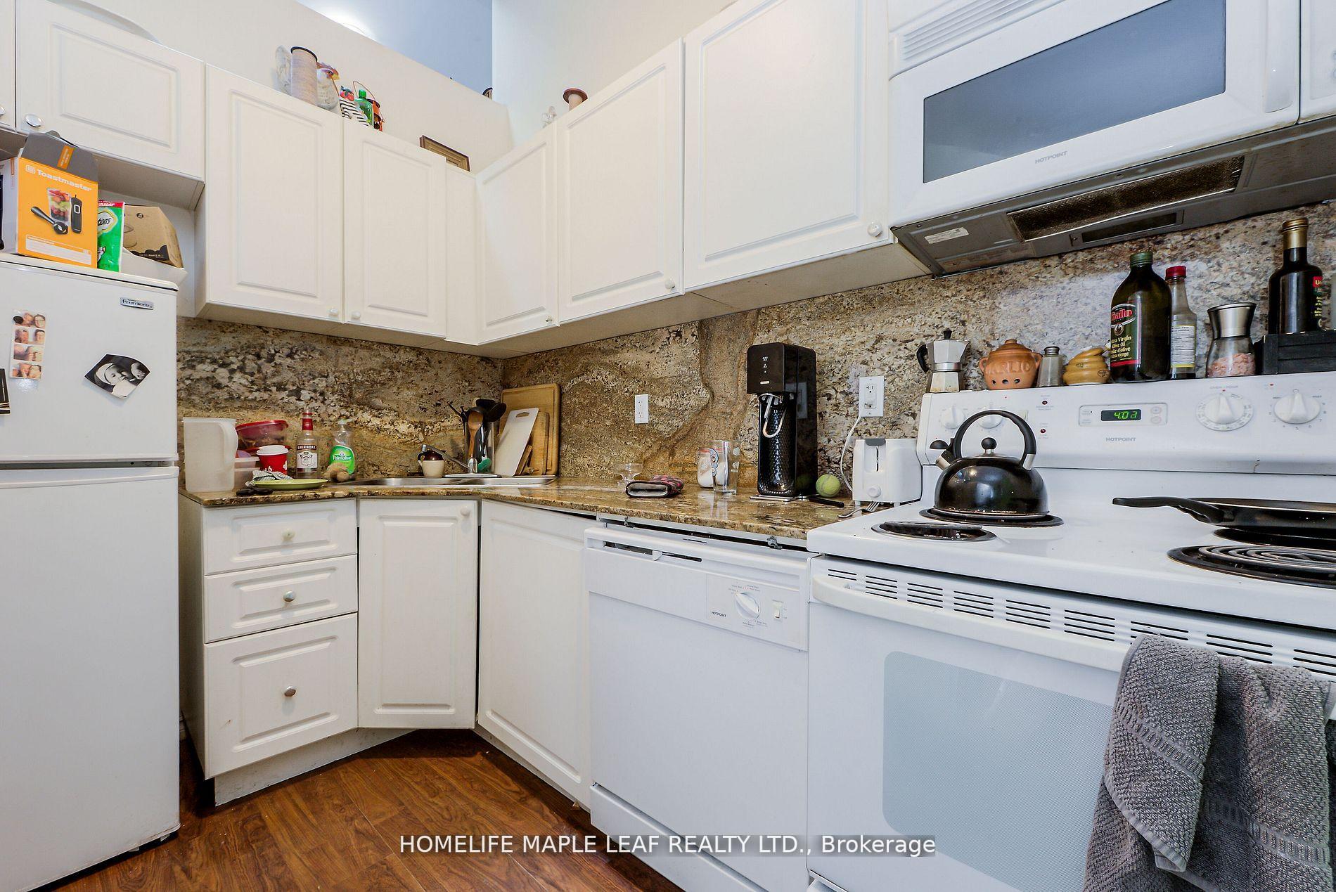 Photo 13 of 24-26 Temperance Street, Caledon, Bolton West — HOMEH