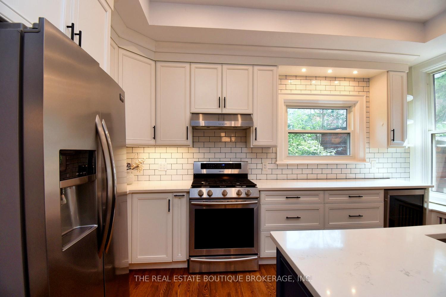 Photo 12 of 185 Fairleigh Avenue S, Hamilton, Blakeley — HOMEH