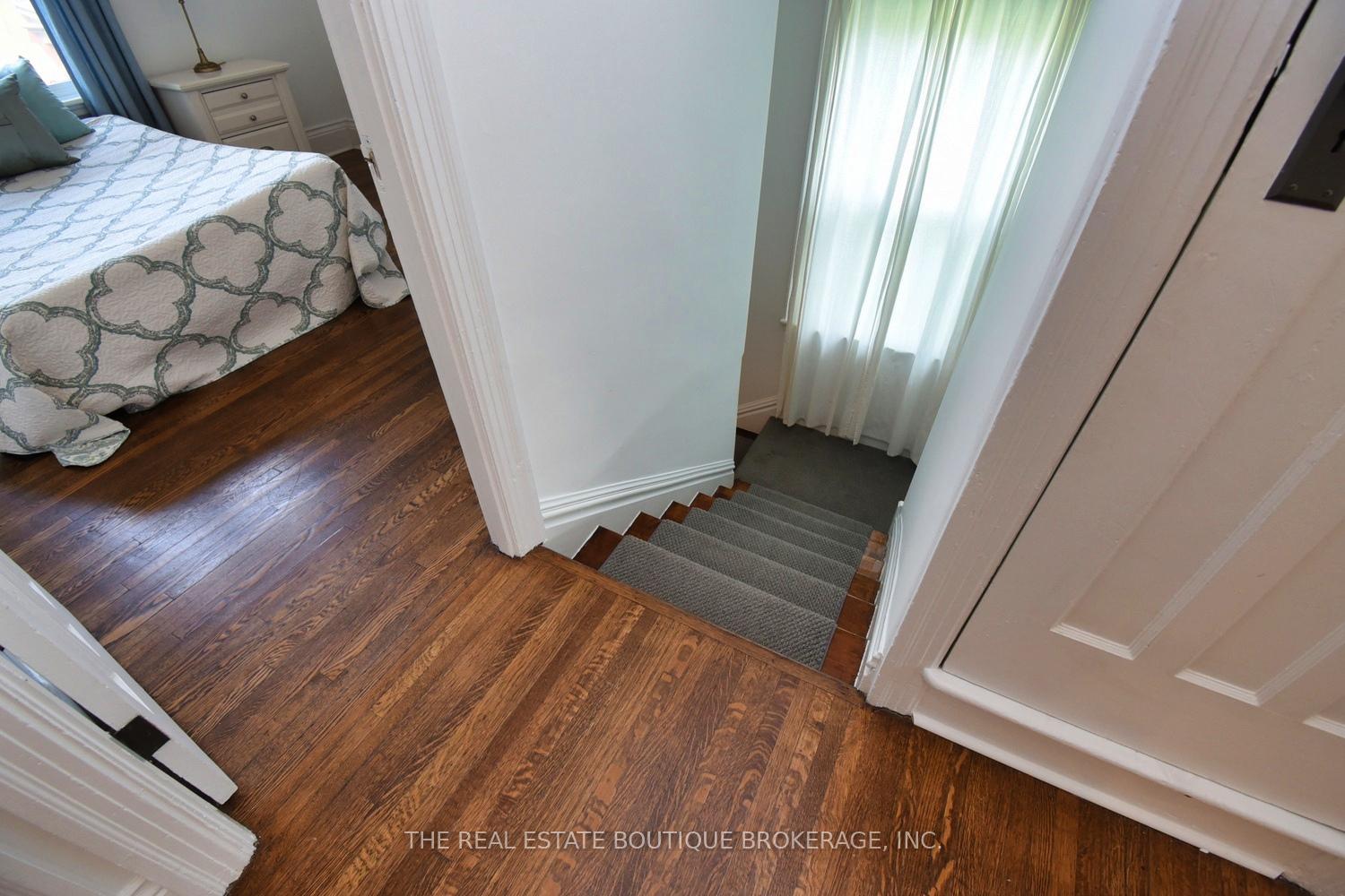 Photo 23 of 185 Fairleigh Avenue S, Hamilton, Blakeley — HOMEH